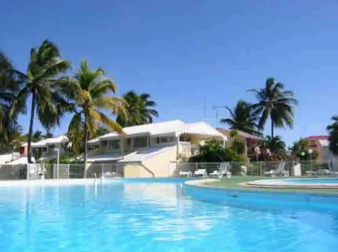 Kouliwou Apartment