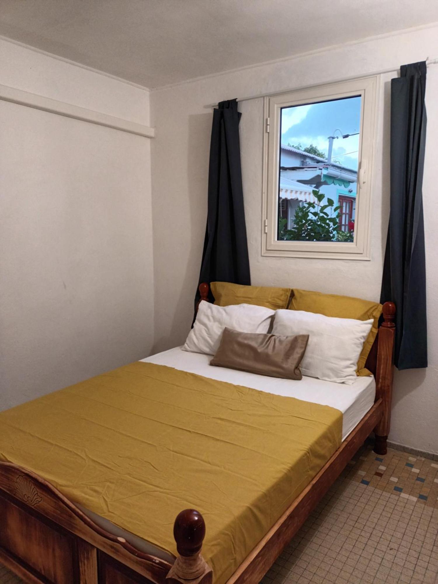 Holiday home Helena Bouillante