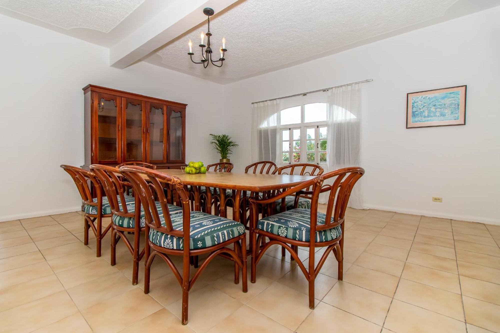 Jamaica - Between Montego Bay & Ochi Rios Includes Cook Villa Discovery Bay