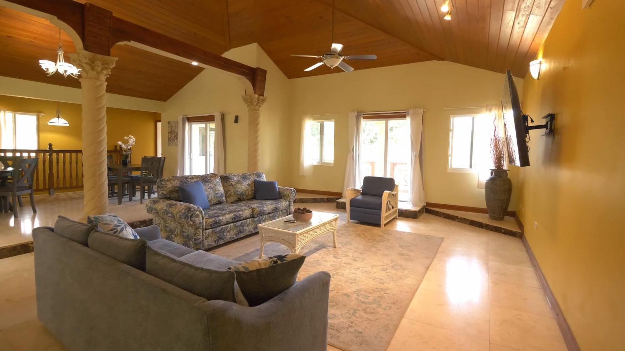 Royal Palms Estate Holiday home