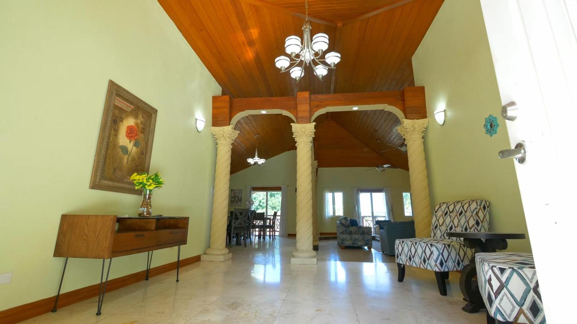 Royal Palms Estate Holiday home *