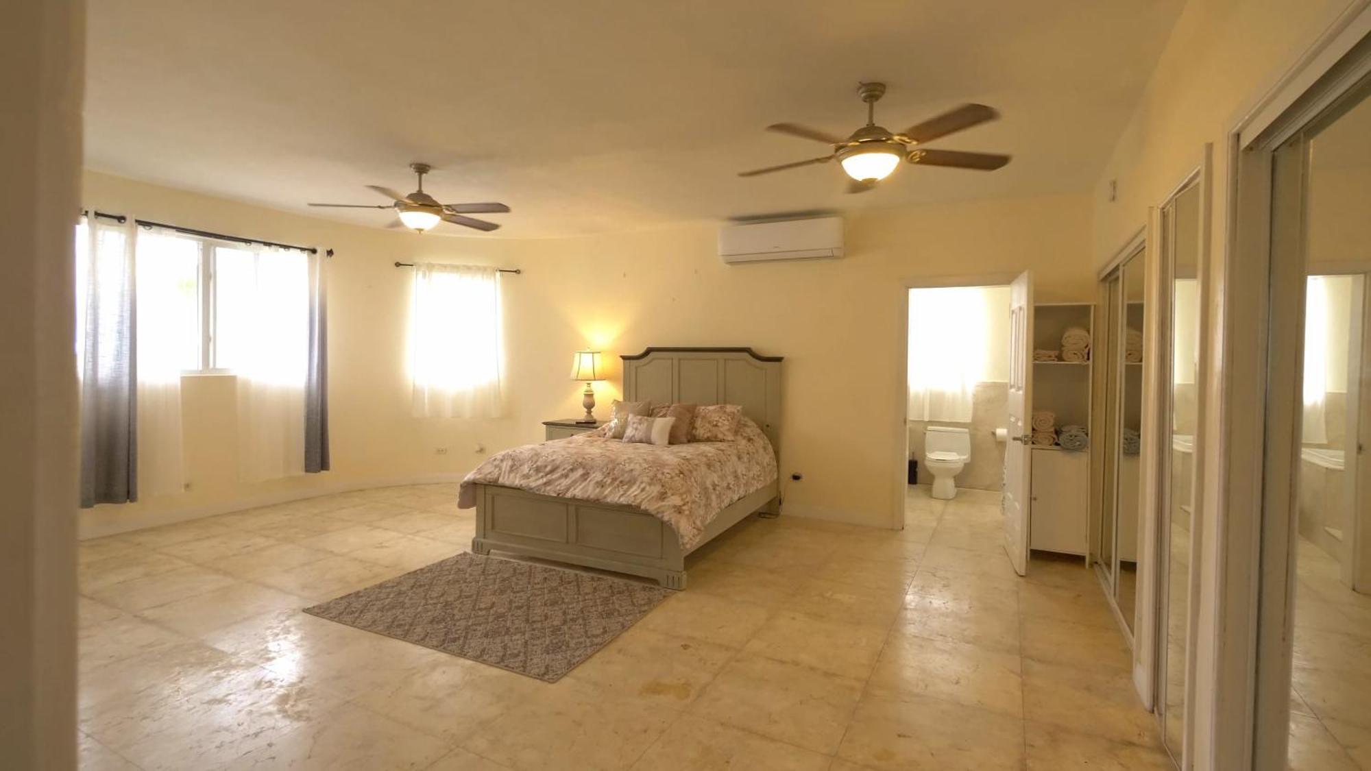 Royal Palms Estate