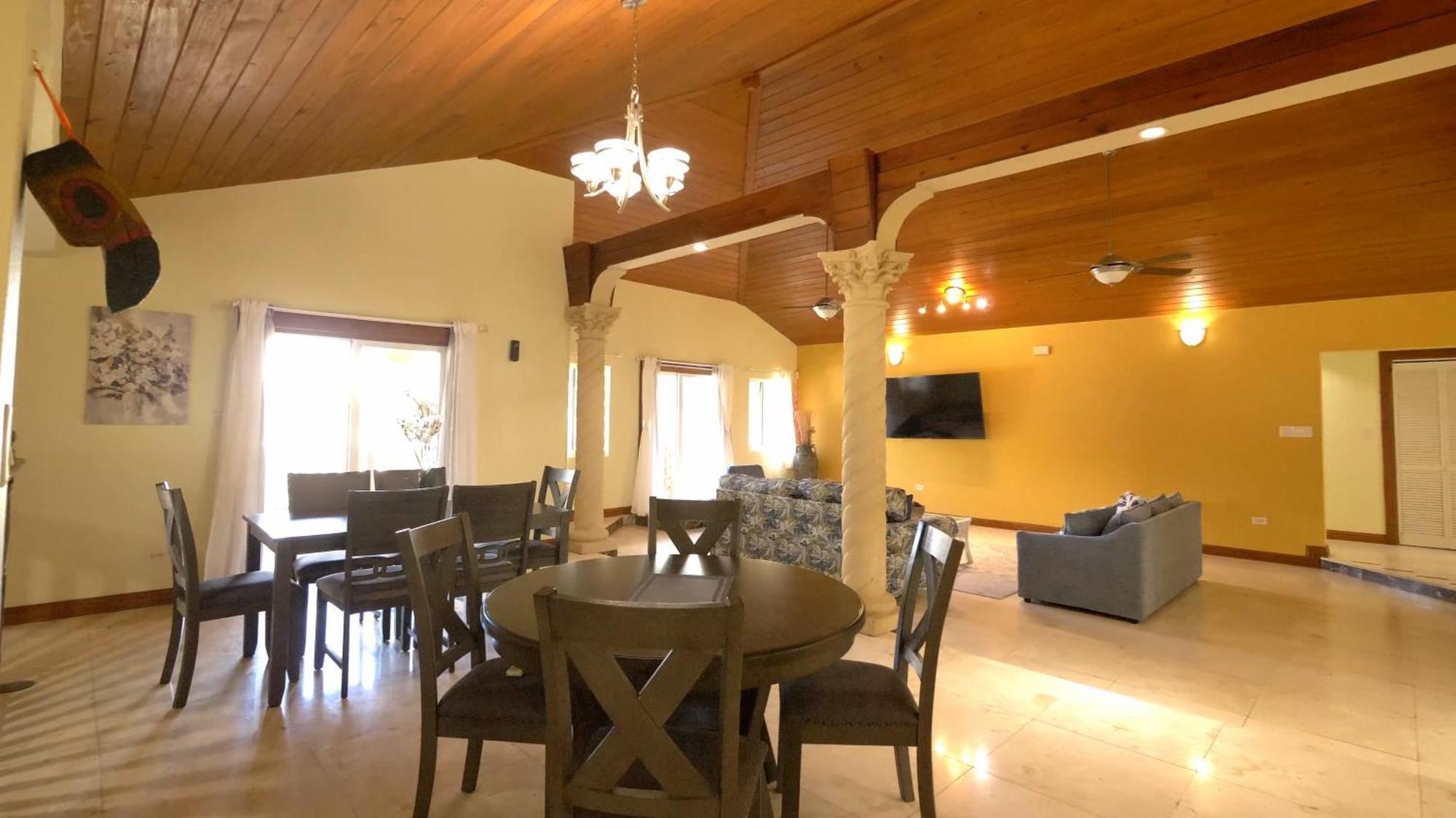 Royal Palms Estate Holiday home *