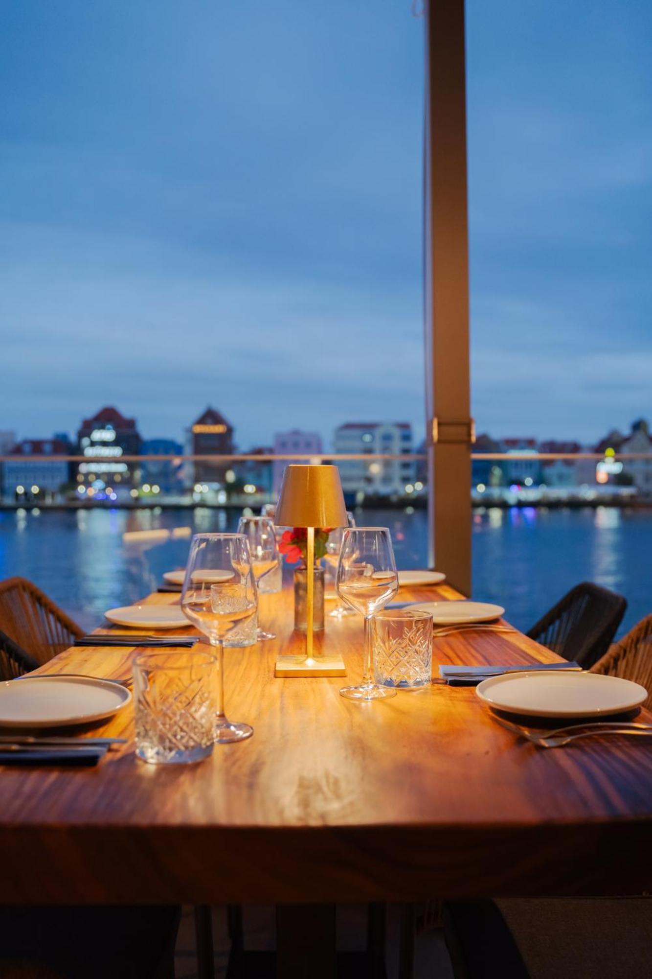 Hotel Harbor & Casino Curacao 4*