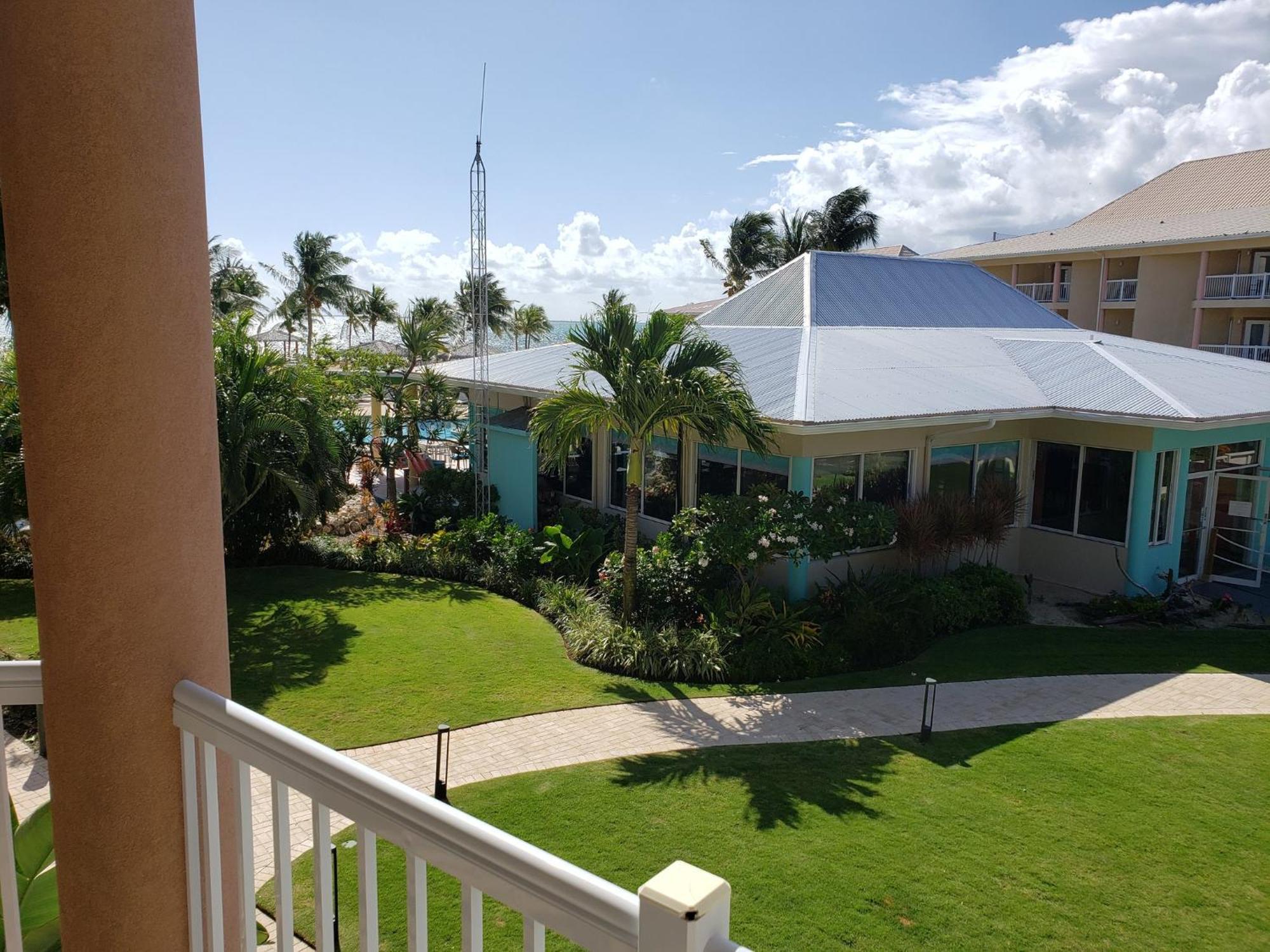 Holiday Grand Cayman By Ihg (adults Only)