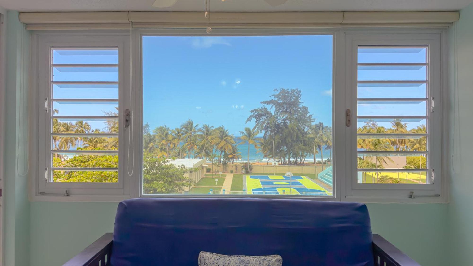 Moana's In Pr View *