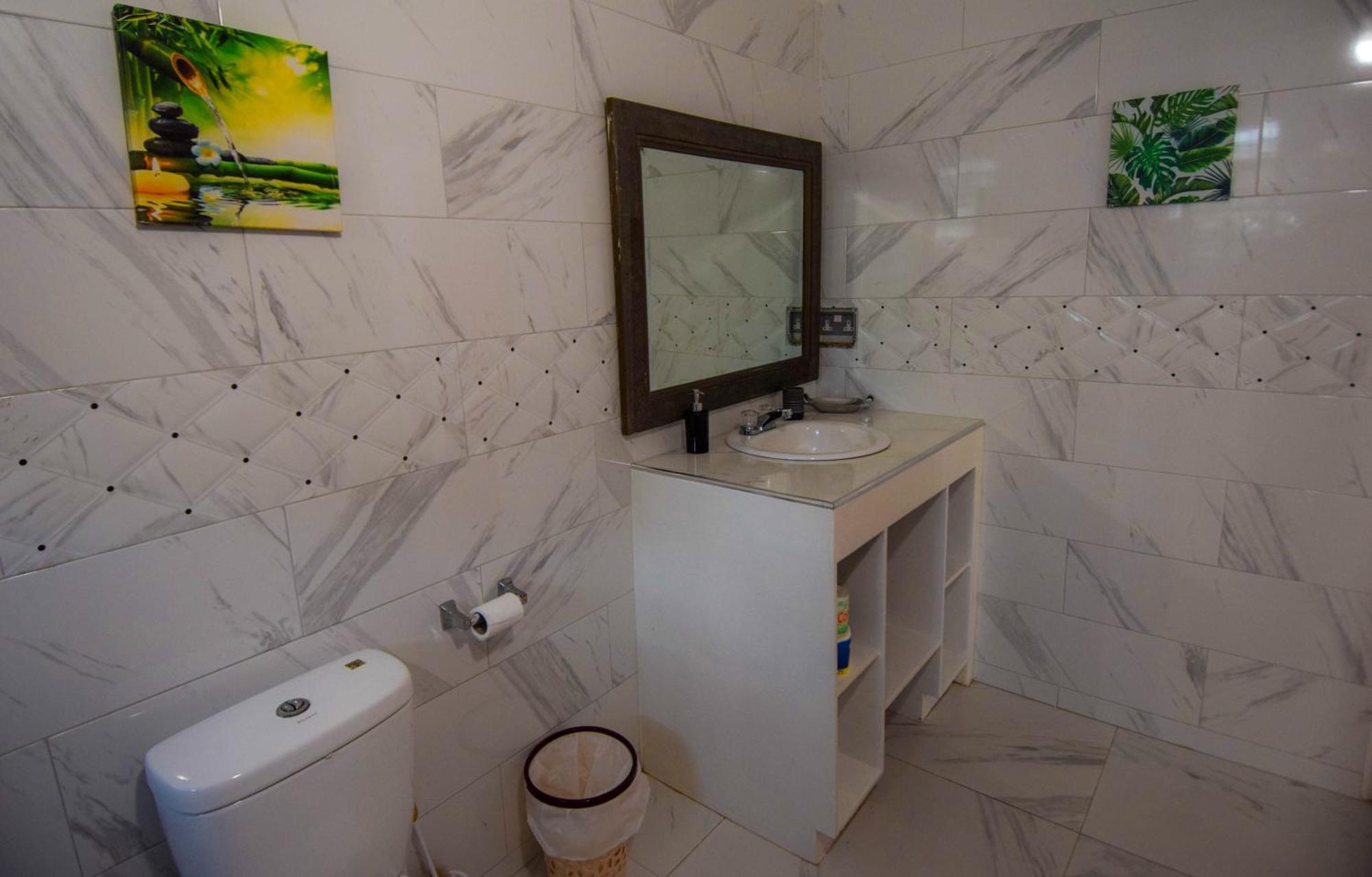 Frenz Guest house 3*