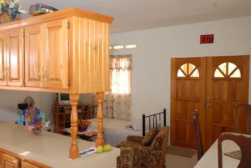 Jgs Tropical Apartment