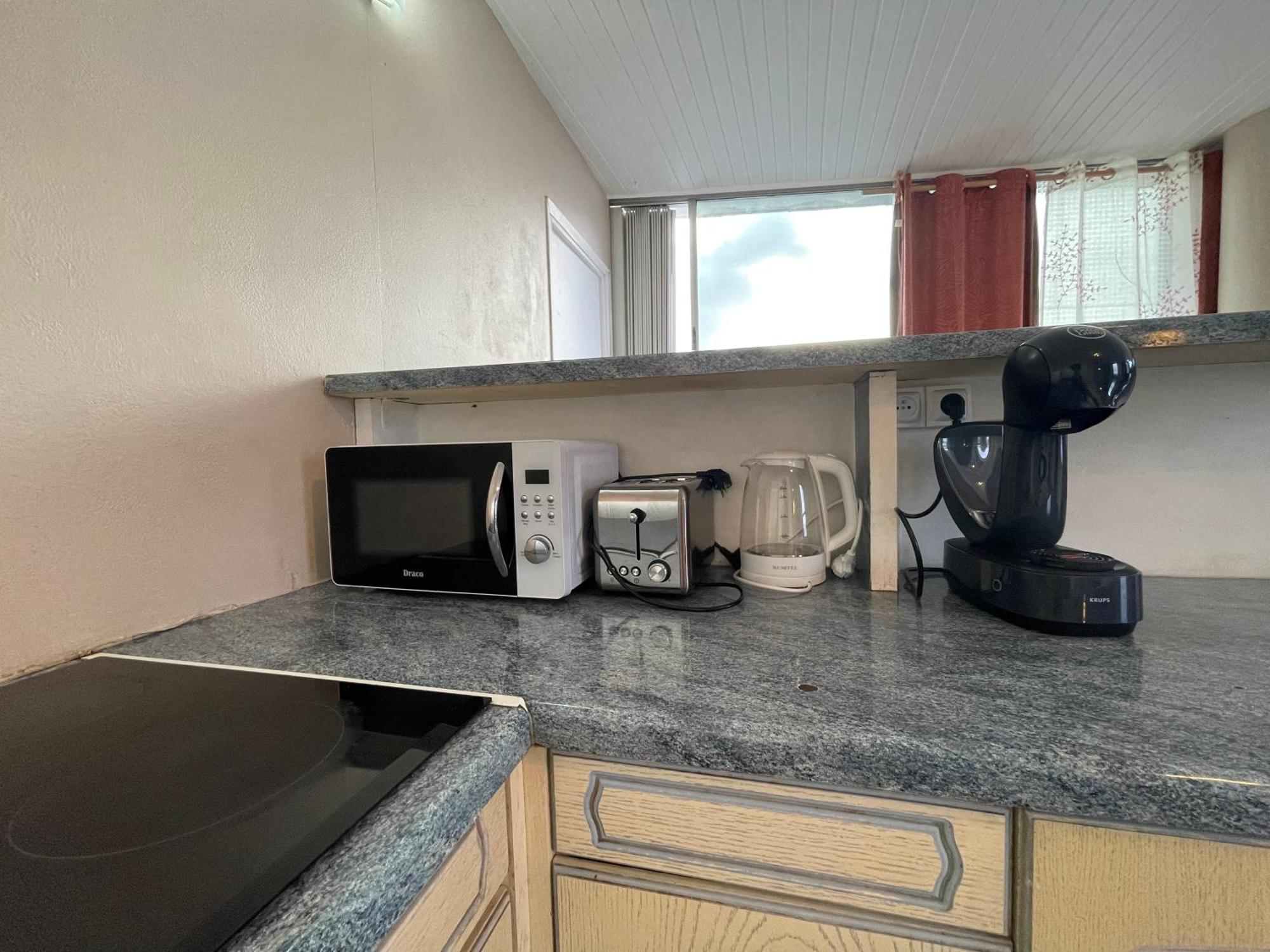 Penthouse Seaside 10 Min Port, Croisiere Et Aeroport Apartment *