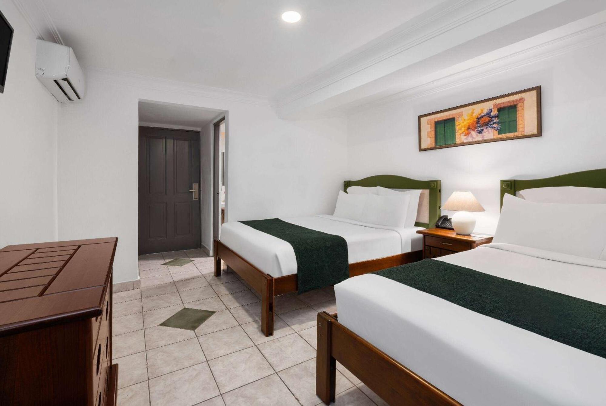 Gran Europa Trademark Collection By Wyndham (adults Only) Hotel Santo Domingo