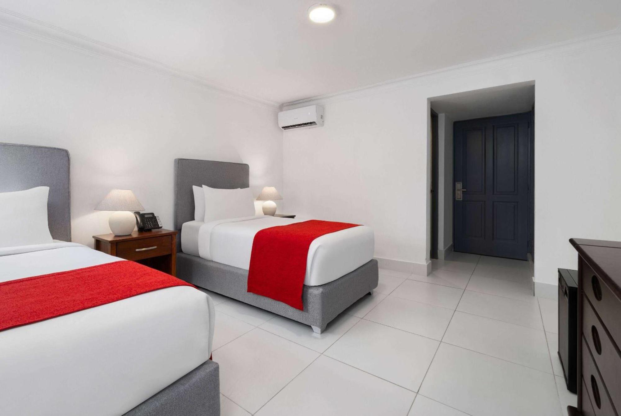 Gran Europa Trademark Collection By Wyndham (adults Only) Santo Domingo