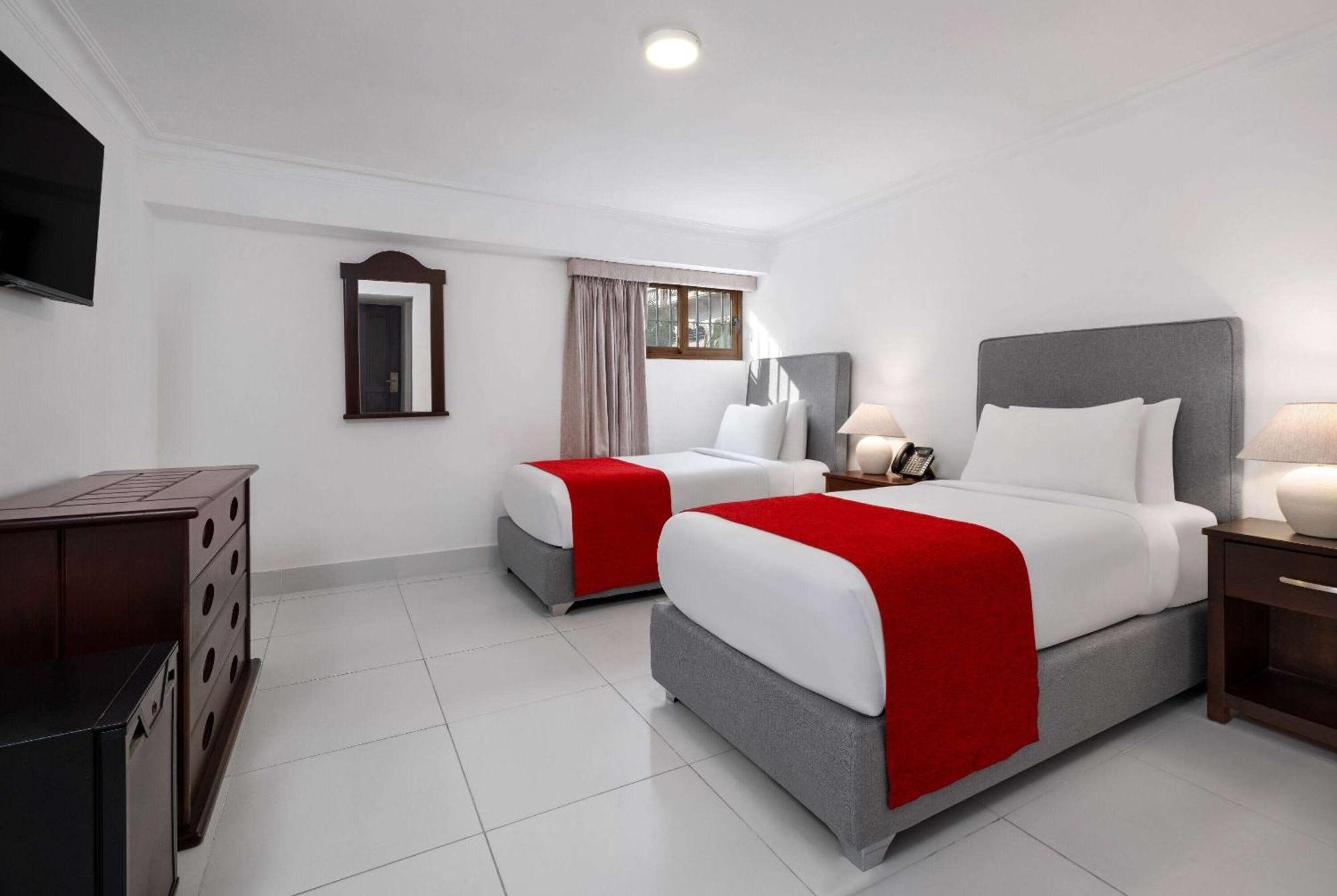 Gran Europa Trademark Collection By Wyndham (adults Only) Hotel Santo Domingo