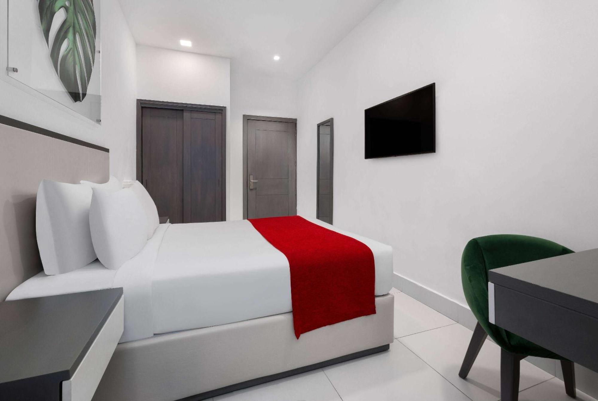 Gran Europa Trademark Collection By Wyndham (adults Only) Santo Domingo