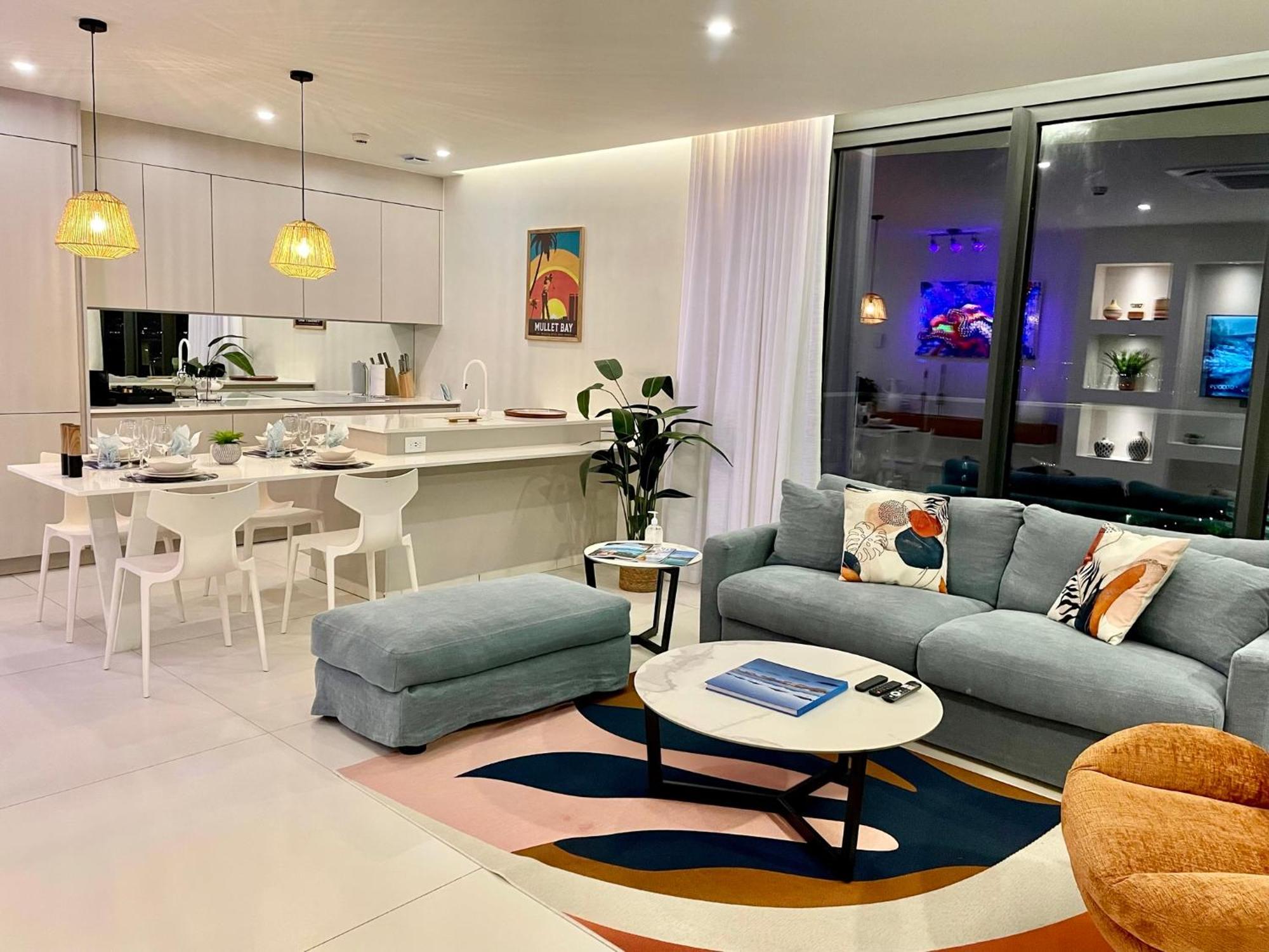 Apartment Gorgeous 2 Bedroom, 17th Floor, With Breathtaking View, Fourteen At Mullet Bay Cupecoy (Sint Maarten)