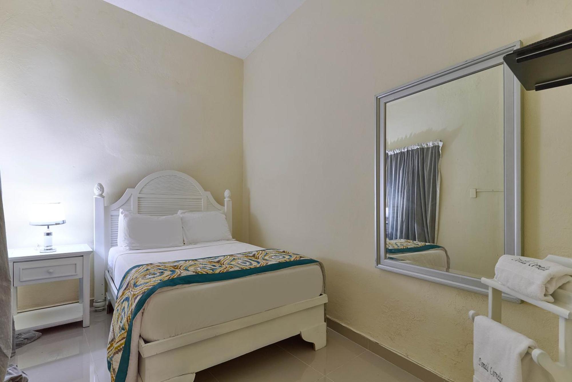 D'cornelio Hotel Santo Domingo