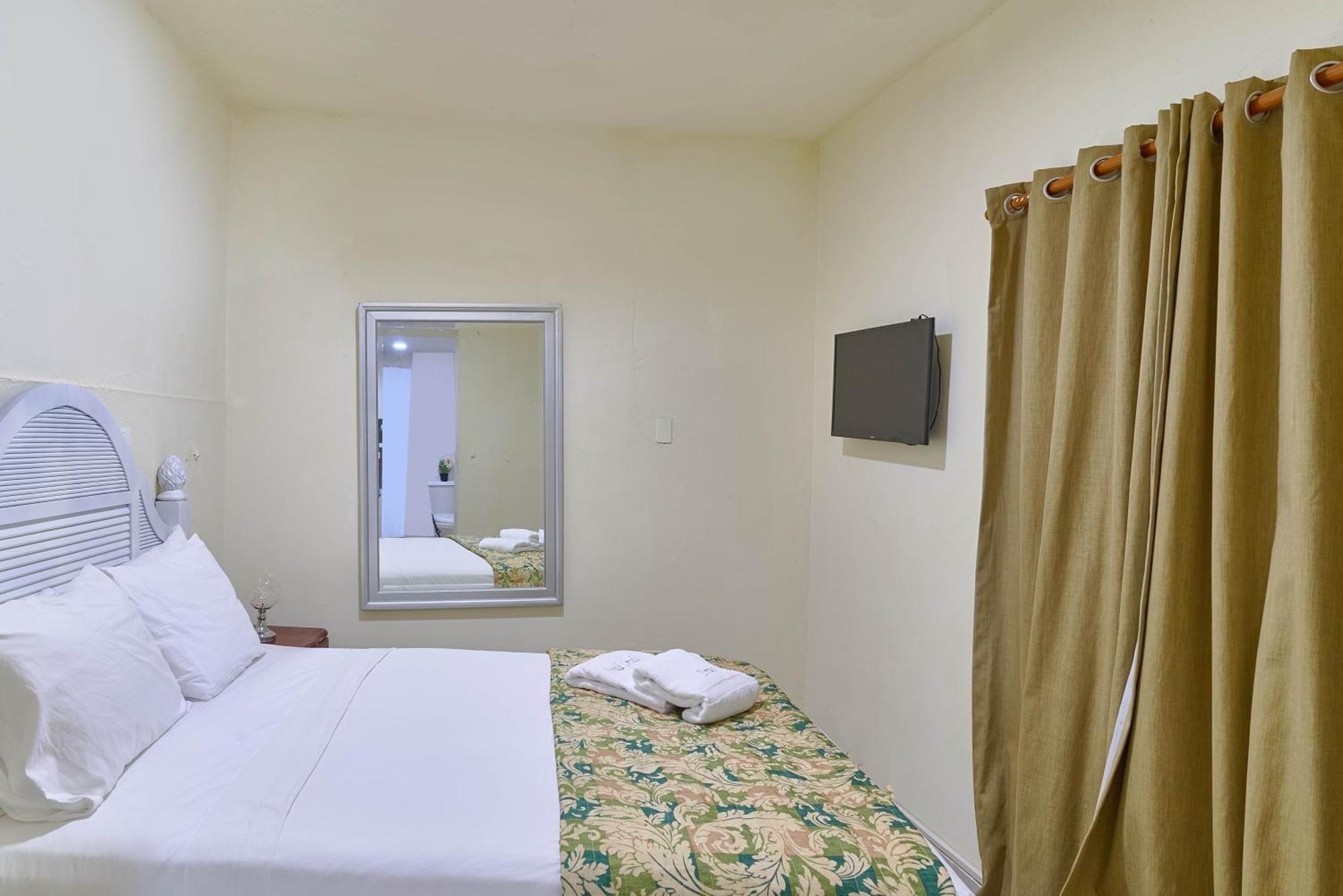 D'cornelio Hotel 5*