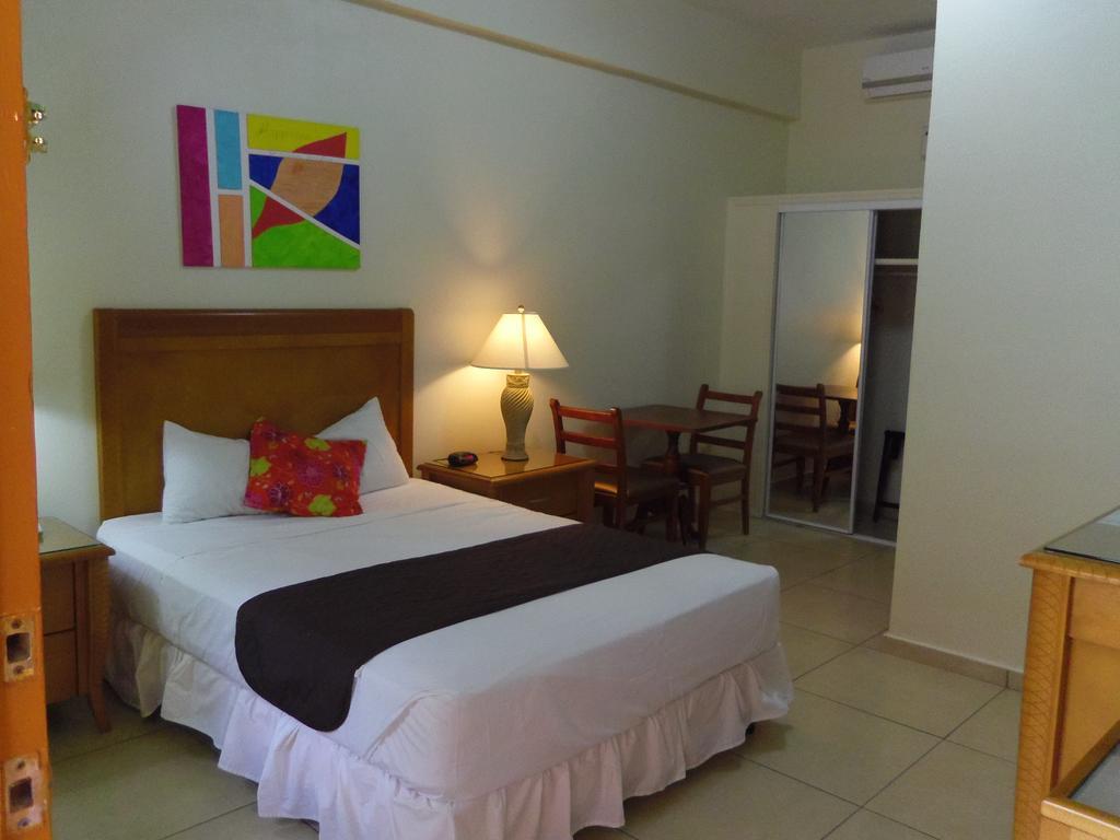 Alicia's 2* Philipsburg (Sint Maarten)