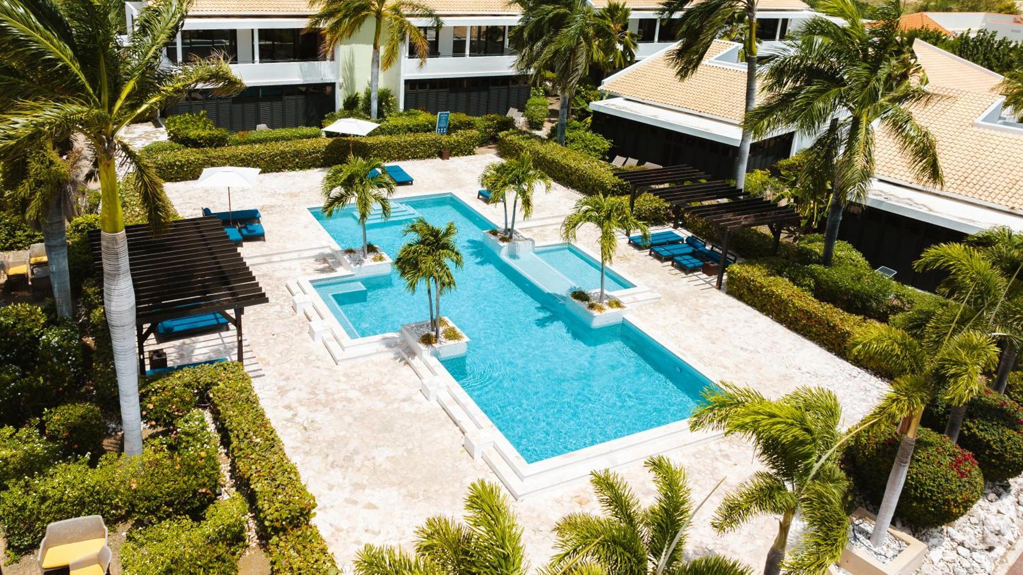 Resort Blue Bay Curacao Golf & Beach 4*