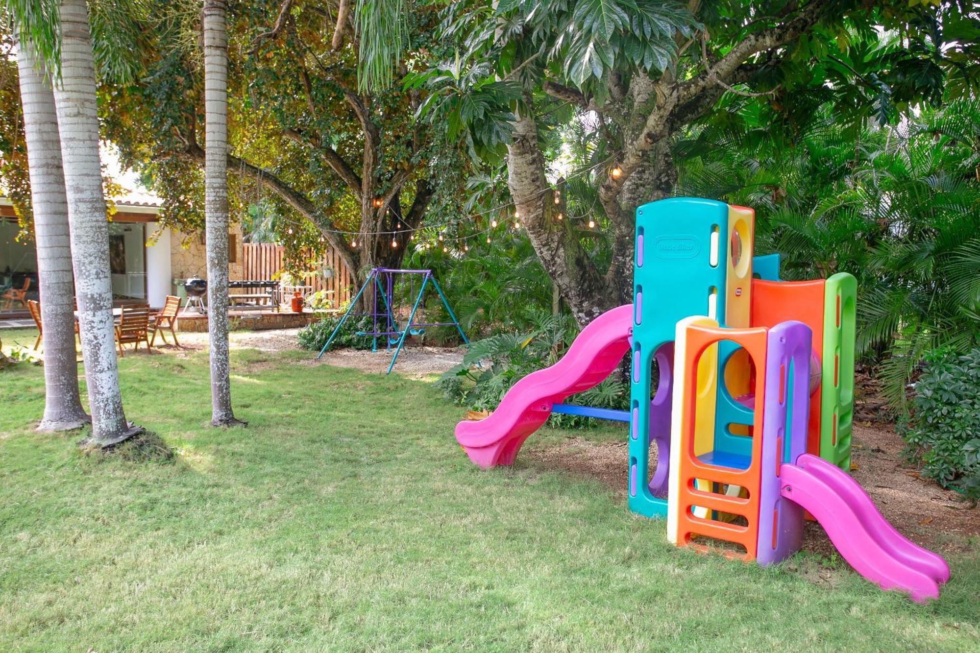 Fontana Di Rosa, African Style * La Romana