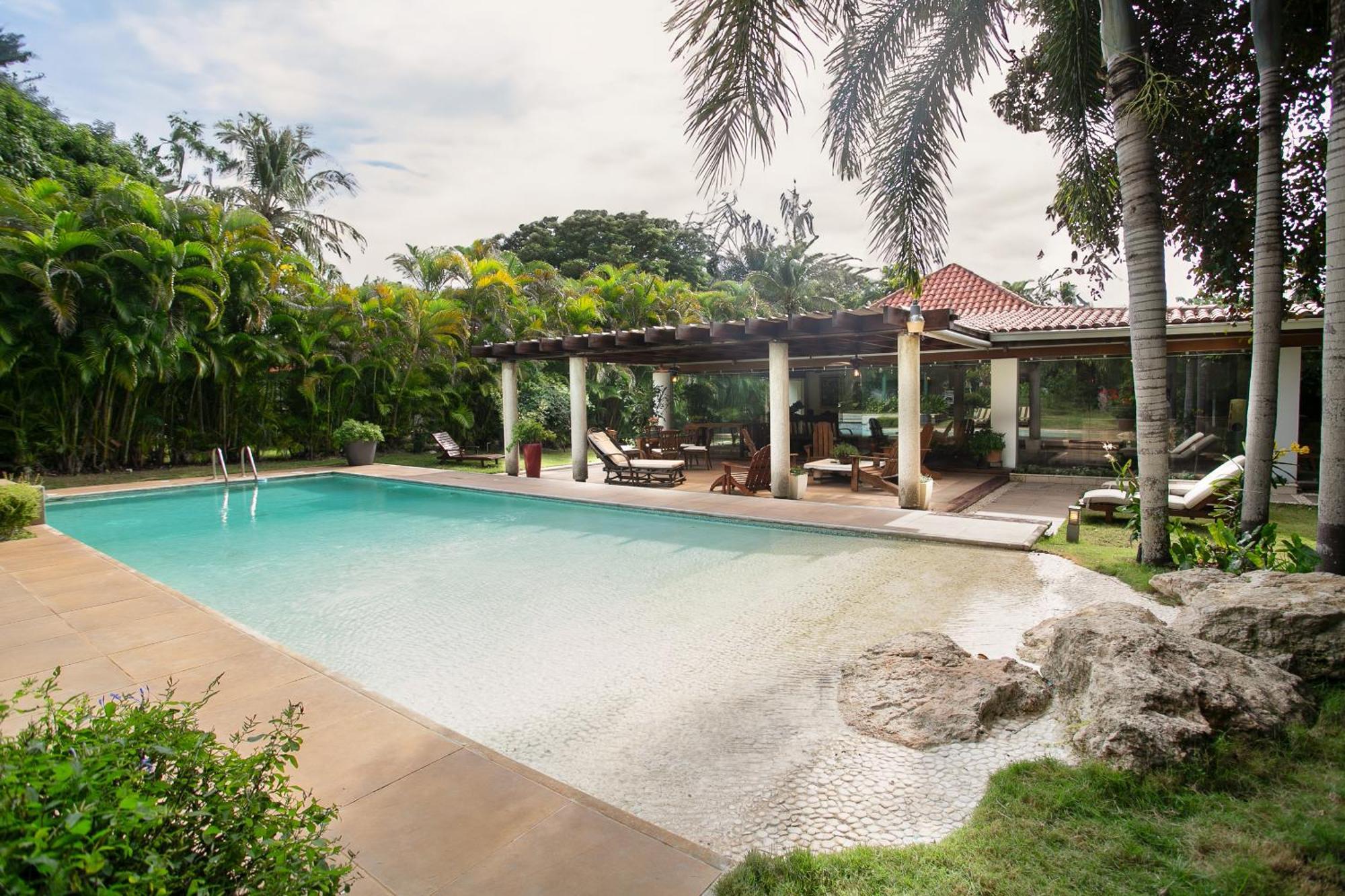 Villa Fontana Di Rosa, African Style