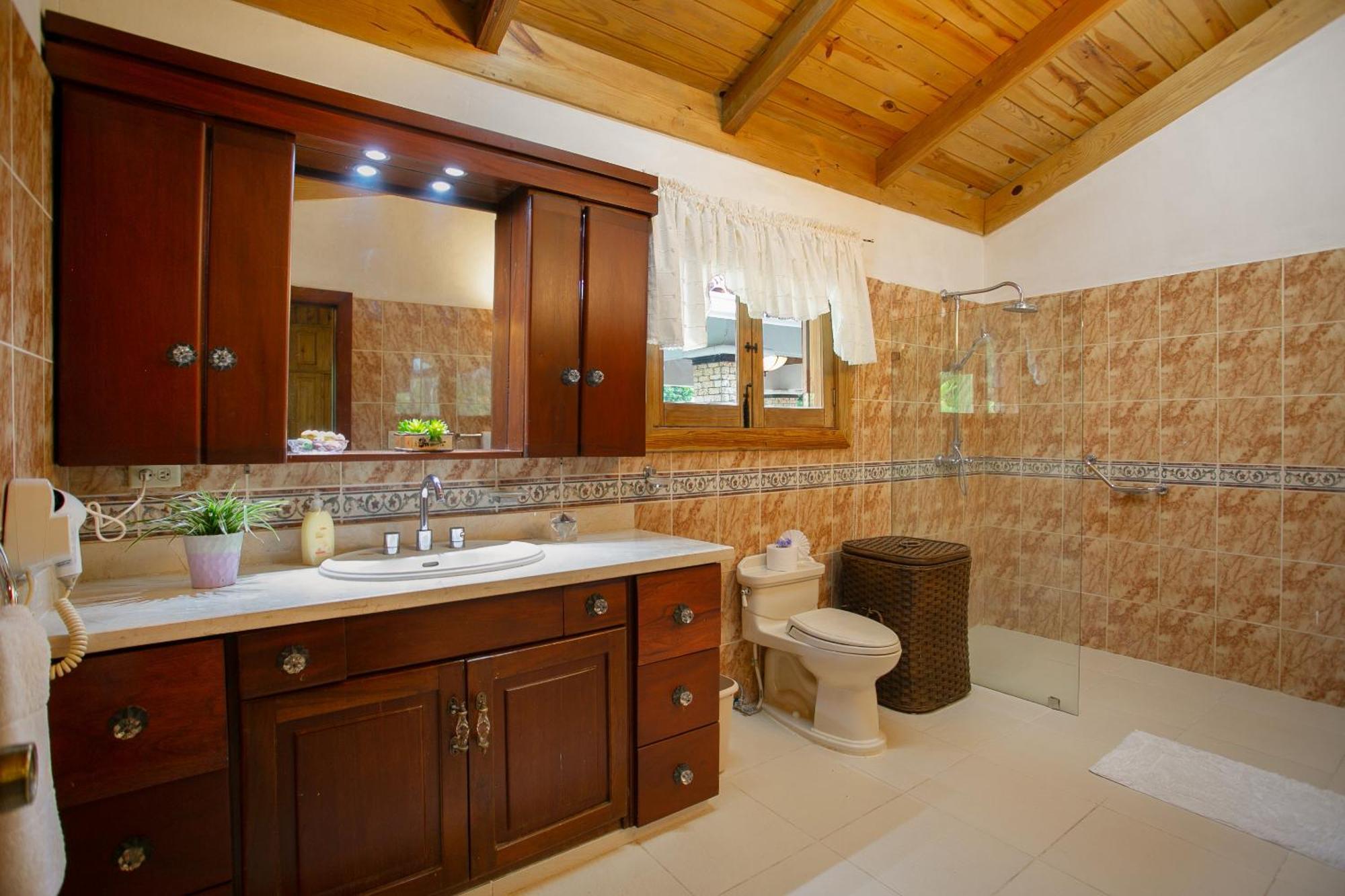 Villa Fontana Di Rosa, African Style