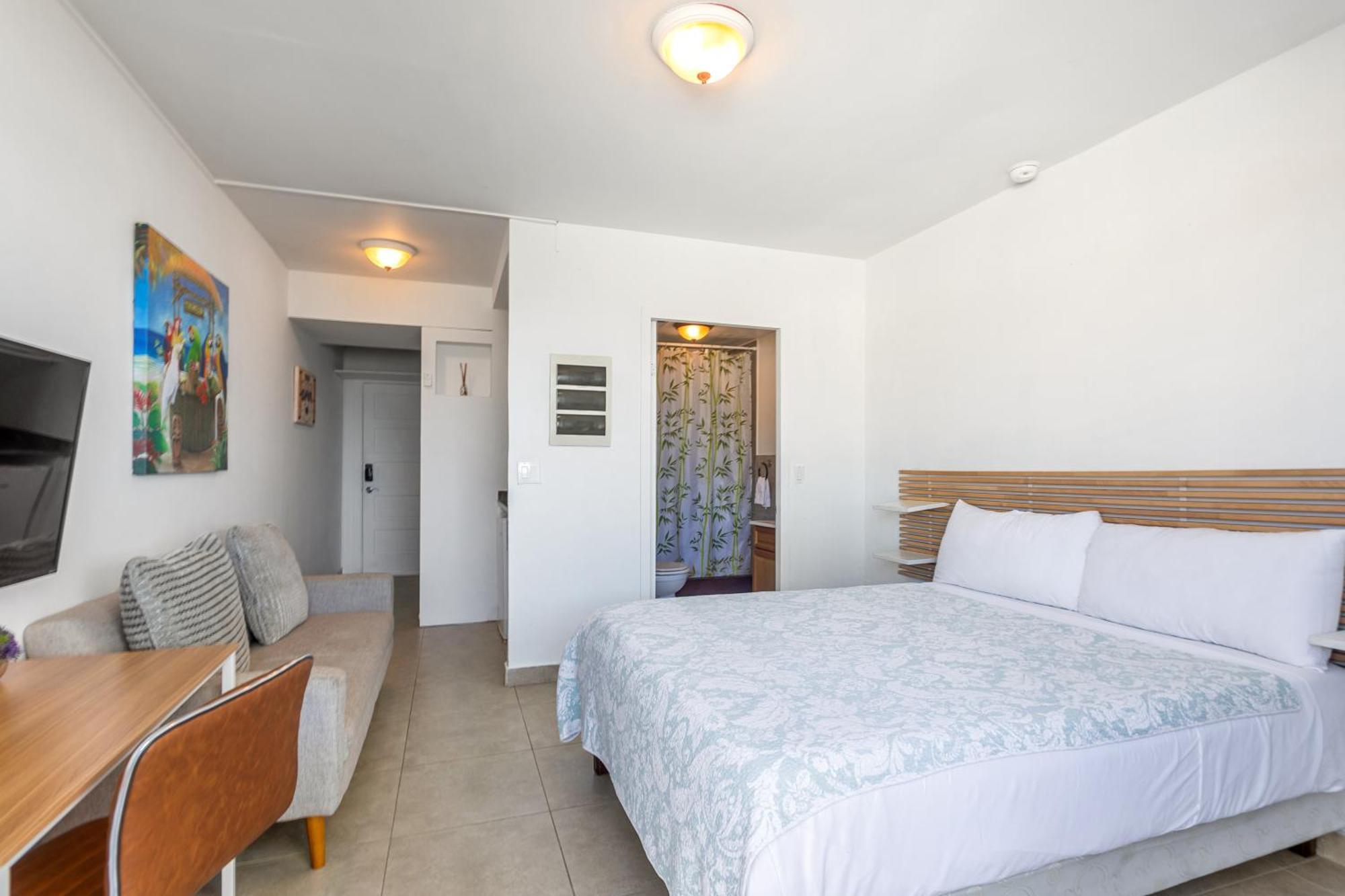 House - Petite - Access