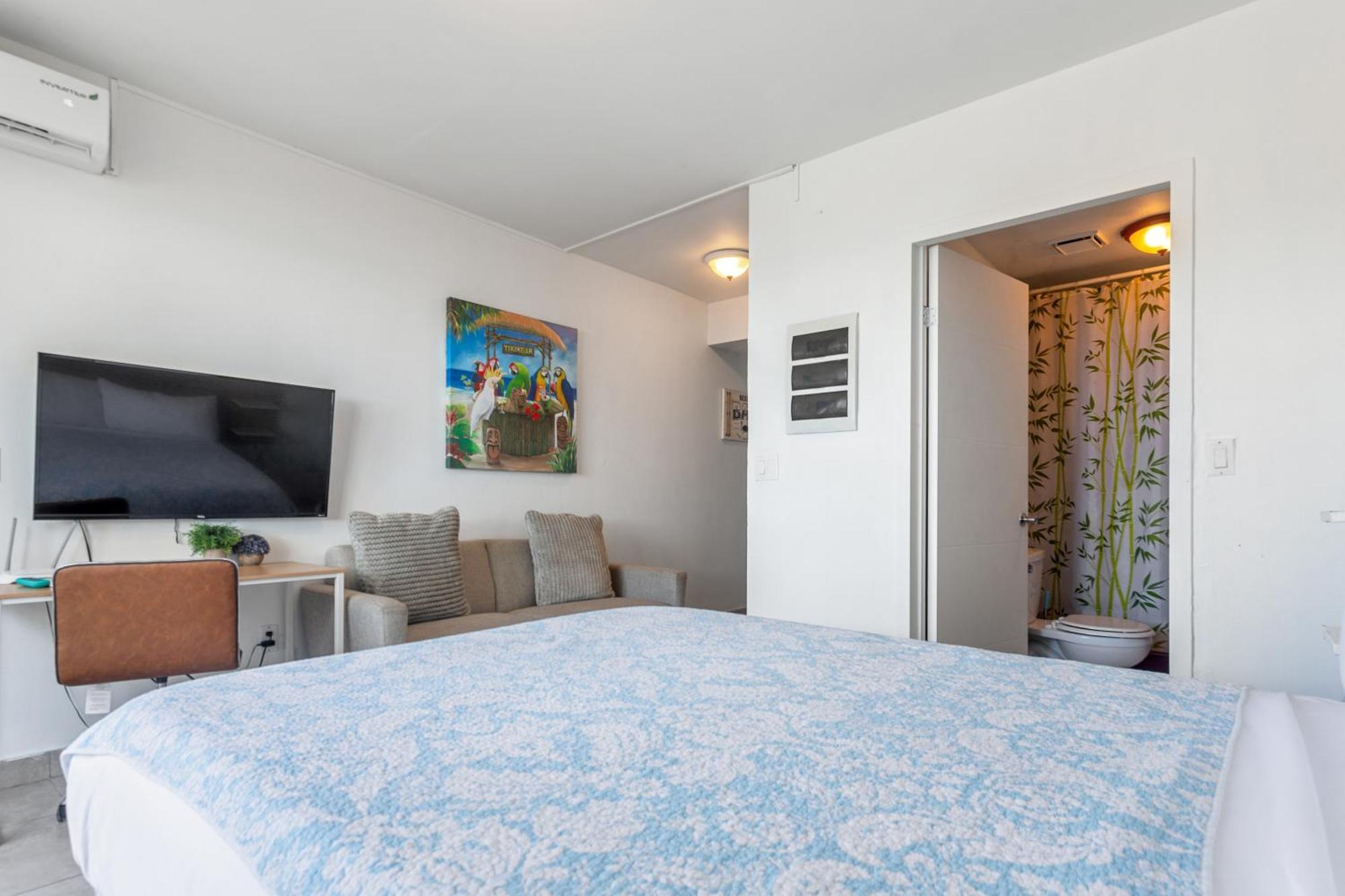 House - Petite - Access Apartment