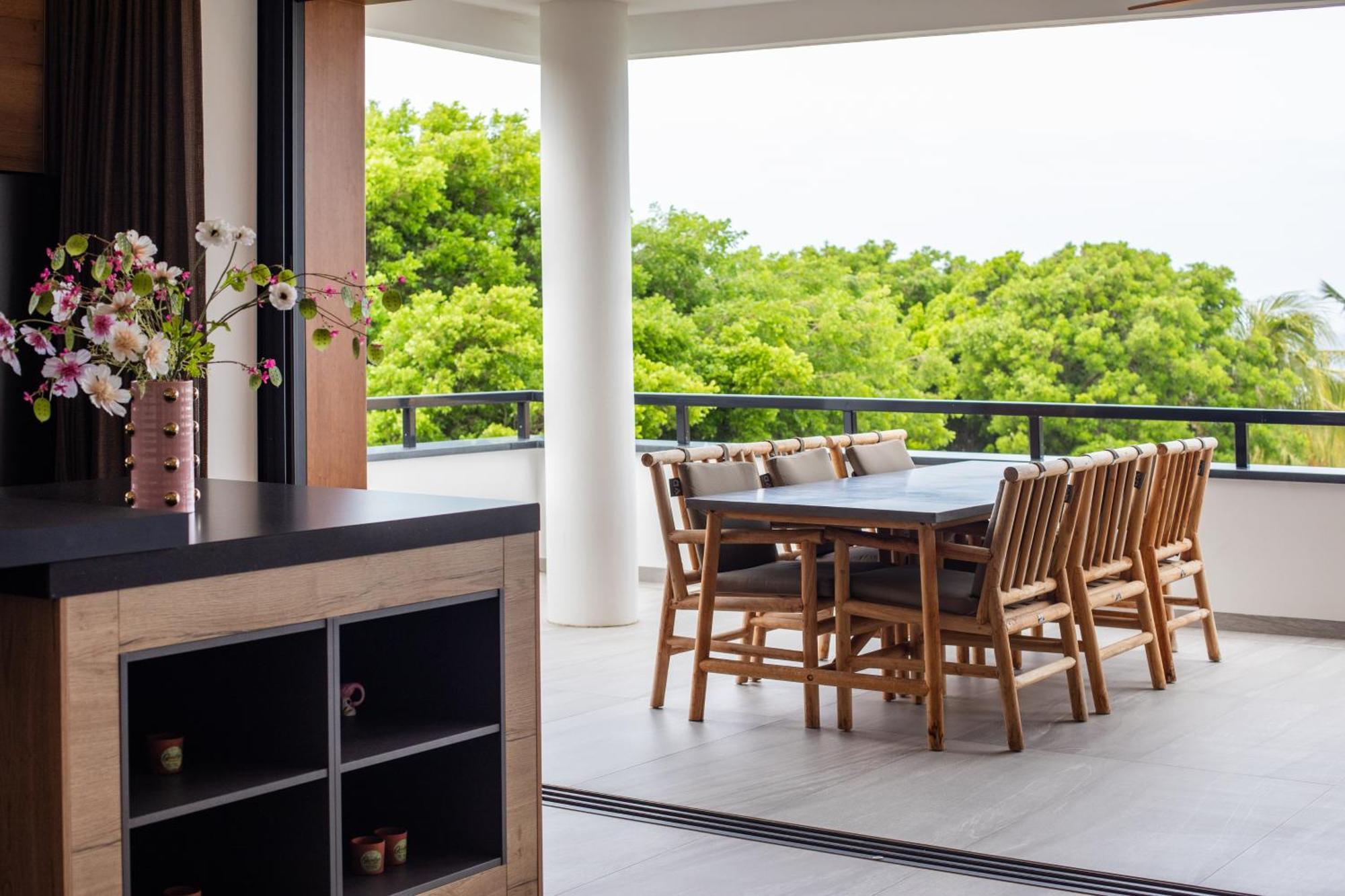Blue Bay Curacao Golf & Beach Resort 4*