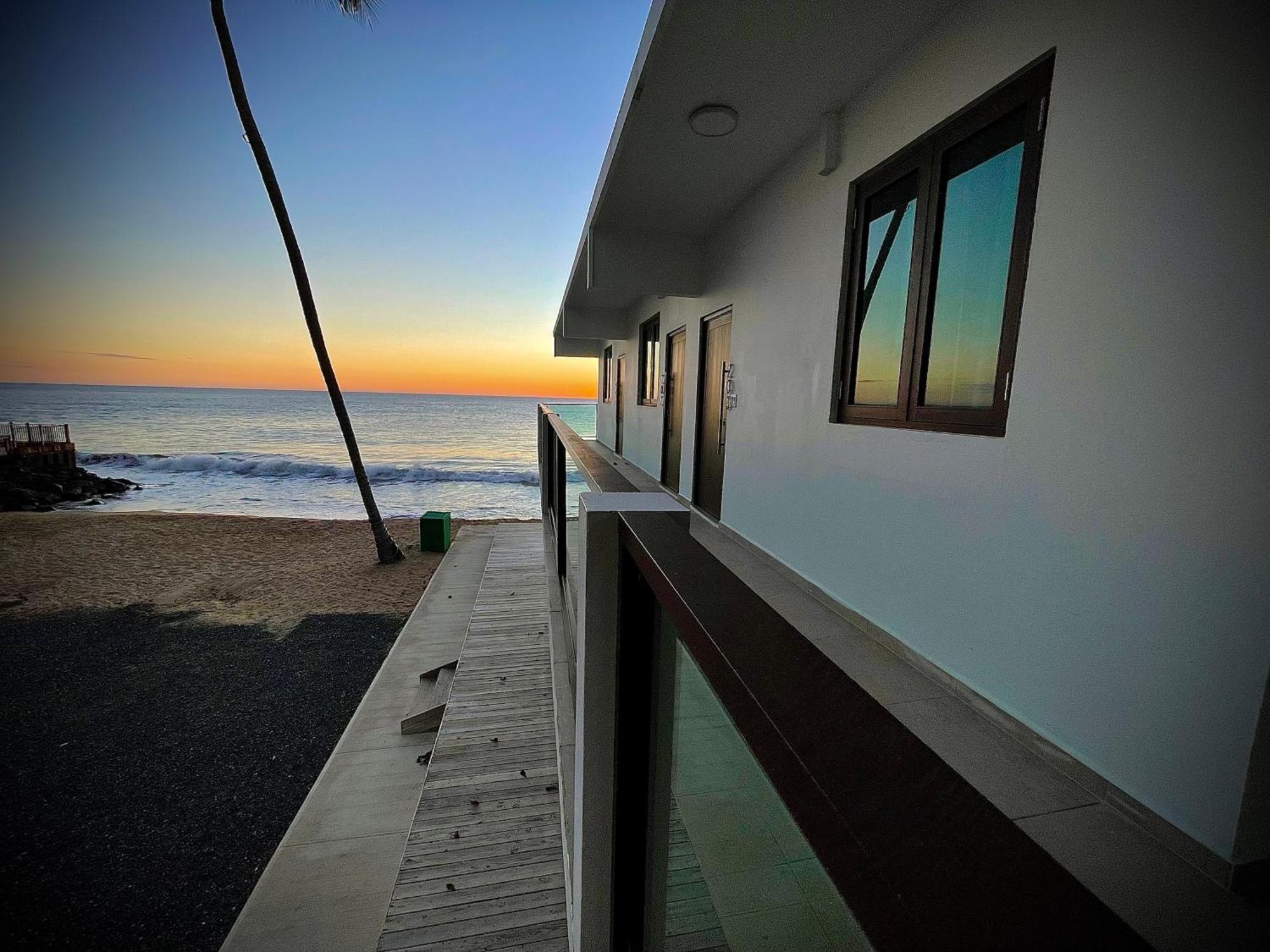 1 Corcega Beachfront *