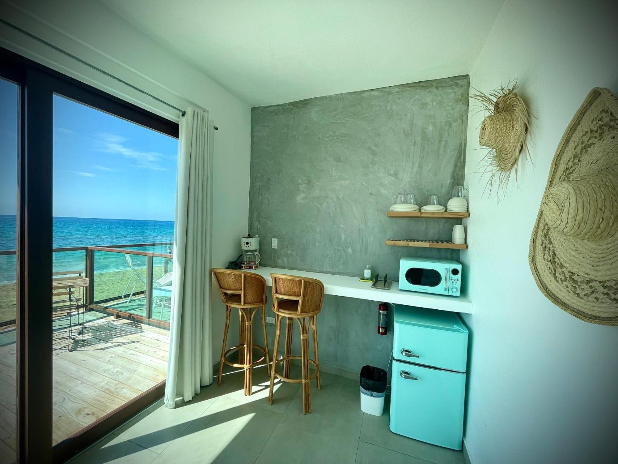1 Corcega Beachfront *
