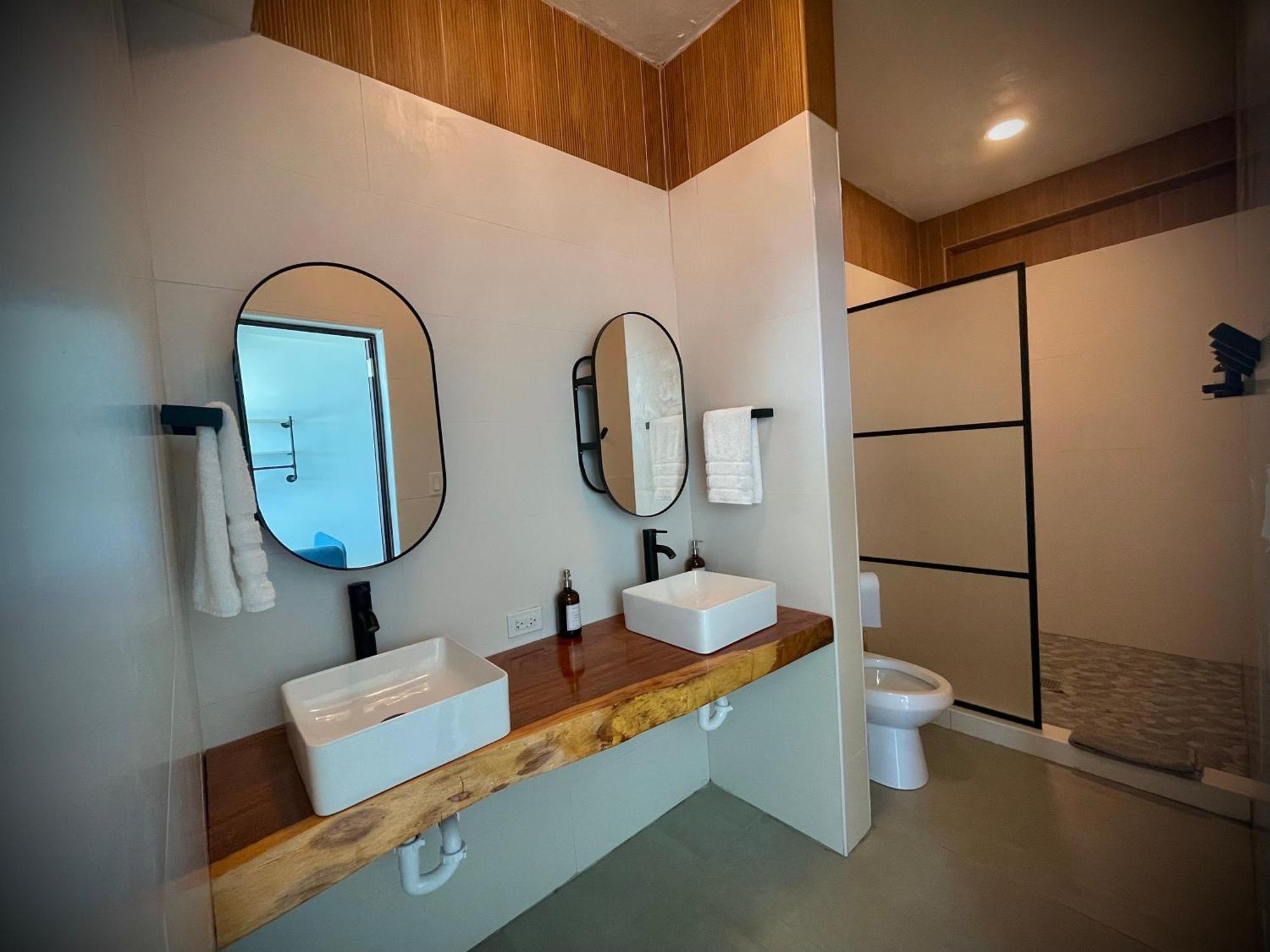 Guest house 1 Corcega Beachfront Rincon
