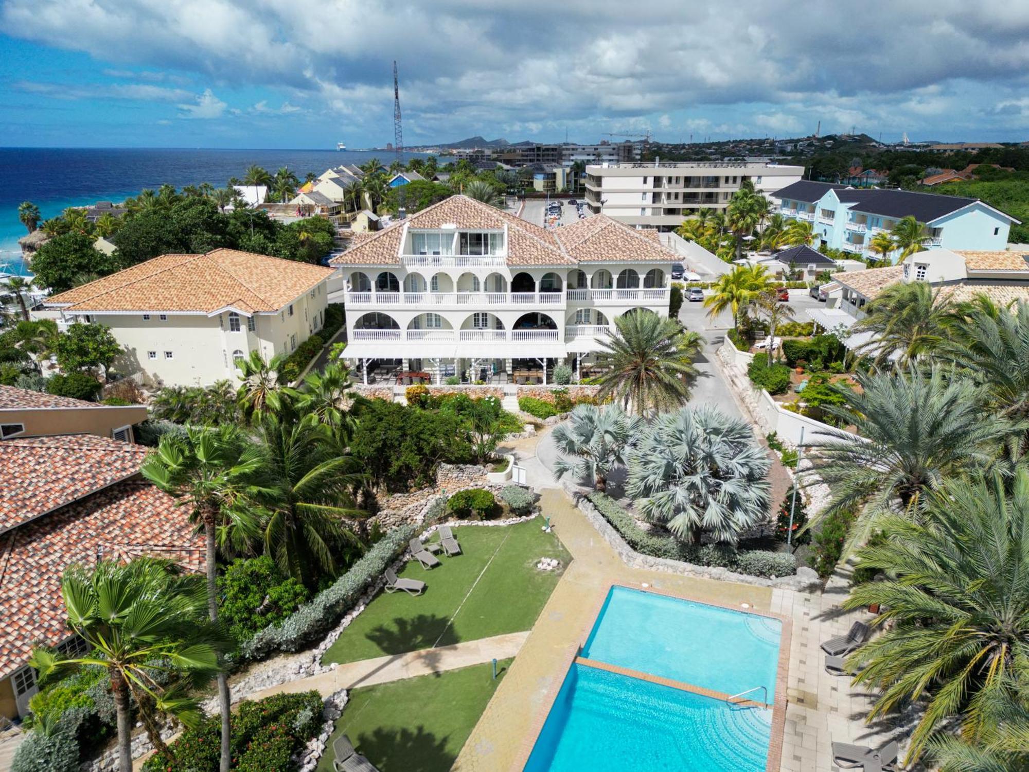 Flamboyan Op Ocean Resort, Mambo Curacao Apartamento