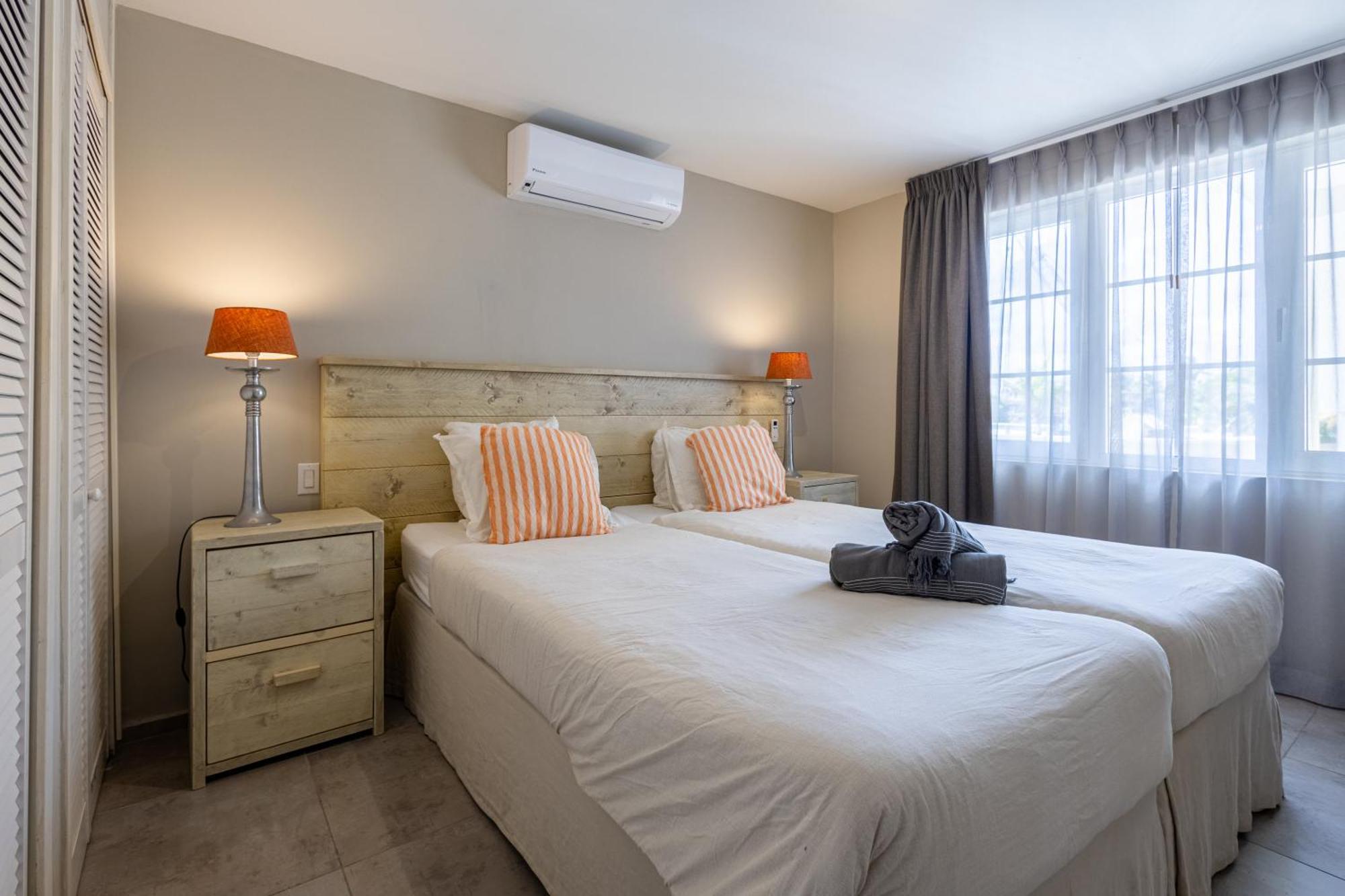 Apartamento Flamboyan Op Ocean Resort, Mambo Curacao