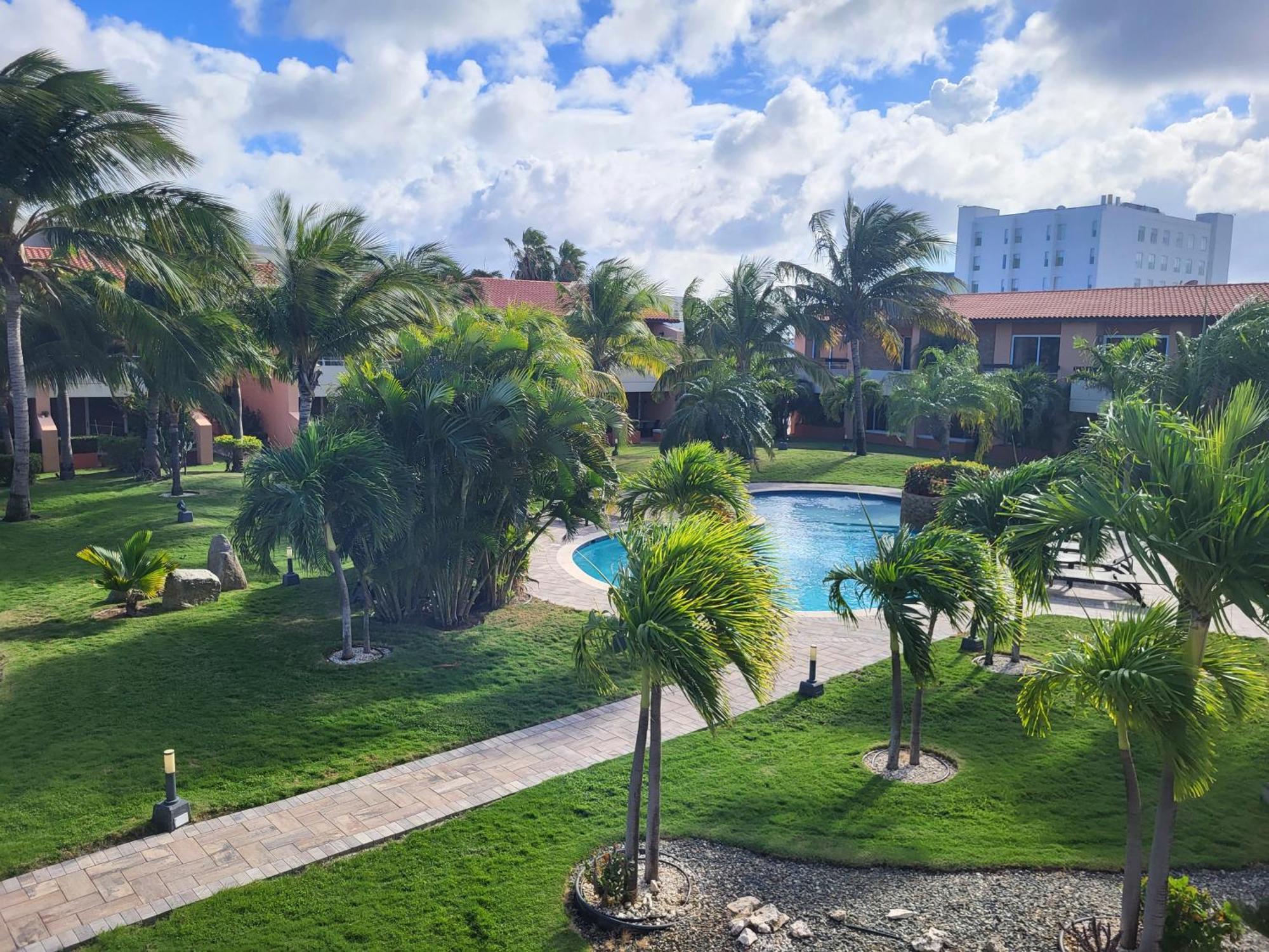 Casa de férias Eagle Luxury House, Walking Distance To The *
