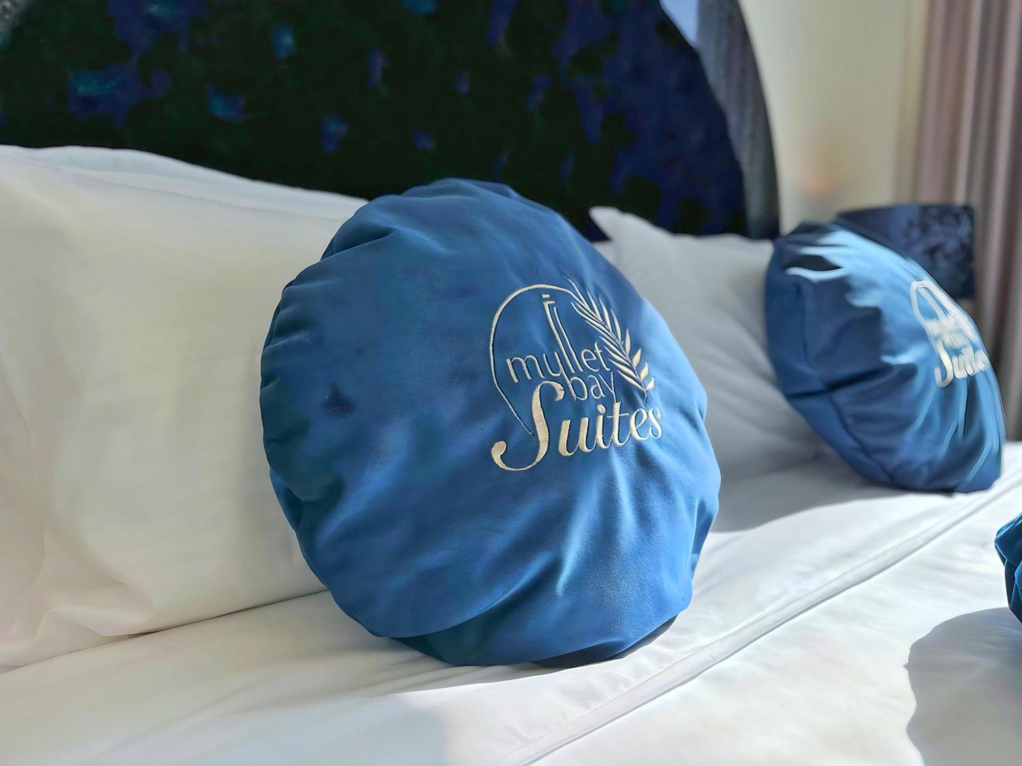 Mullet Bay - Your Luxury Awaits * Cupecoy (Sint Maarten)