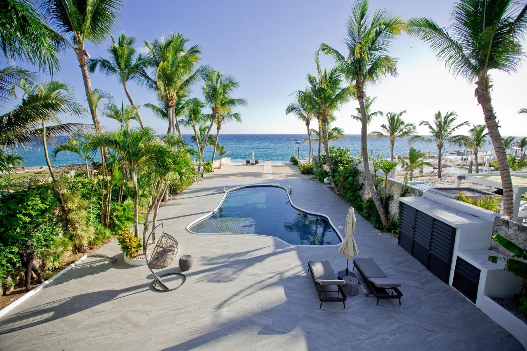 Tracadero Club & Holidays Resort