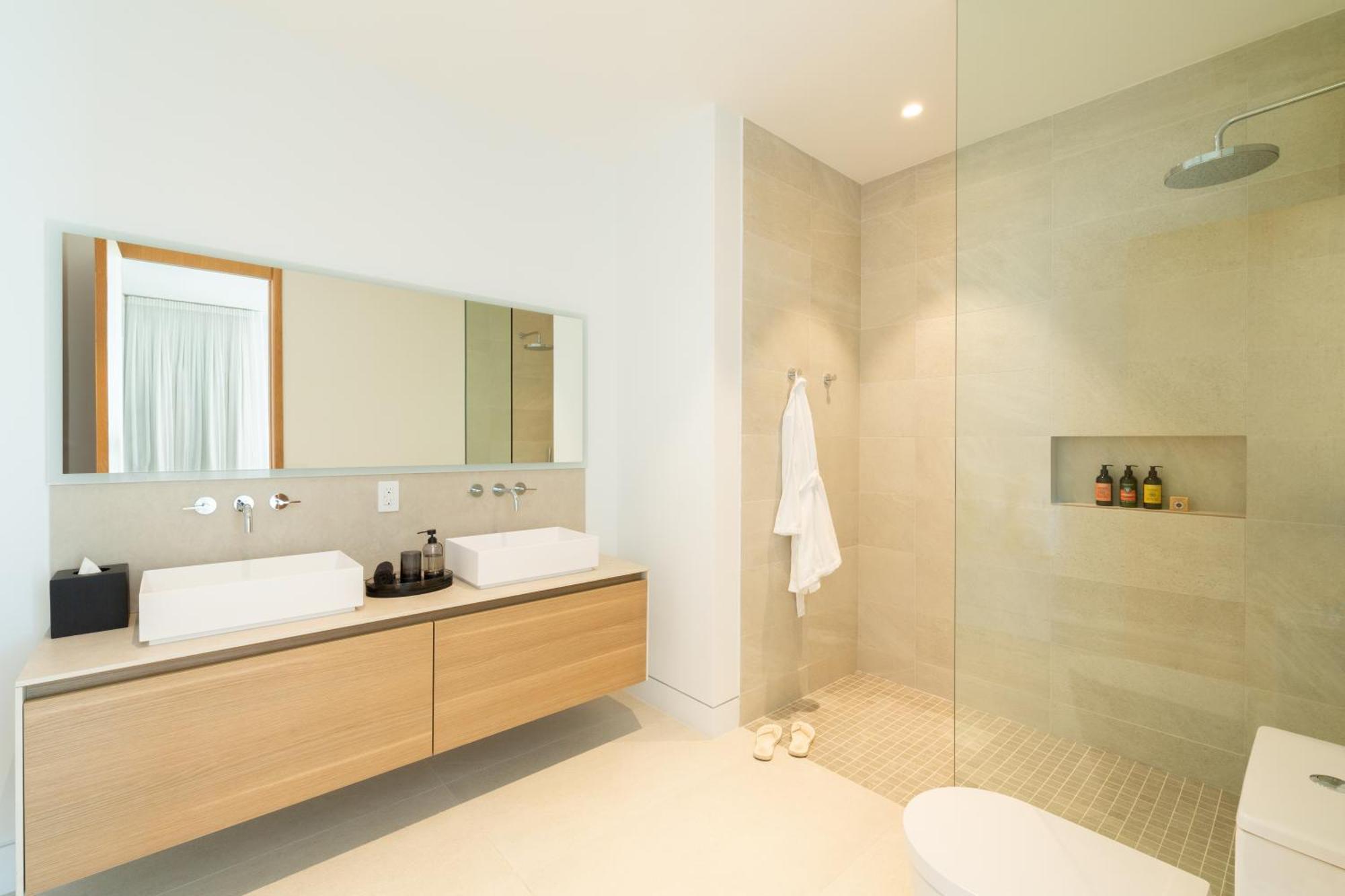 Resort South Bank 5*