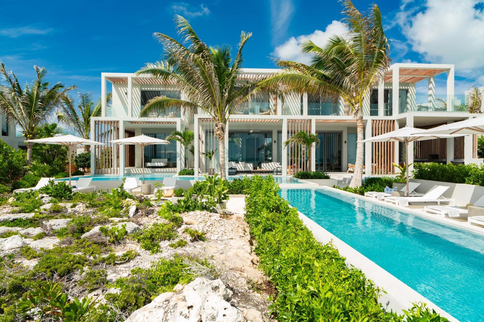 Resort South Bank 5*