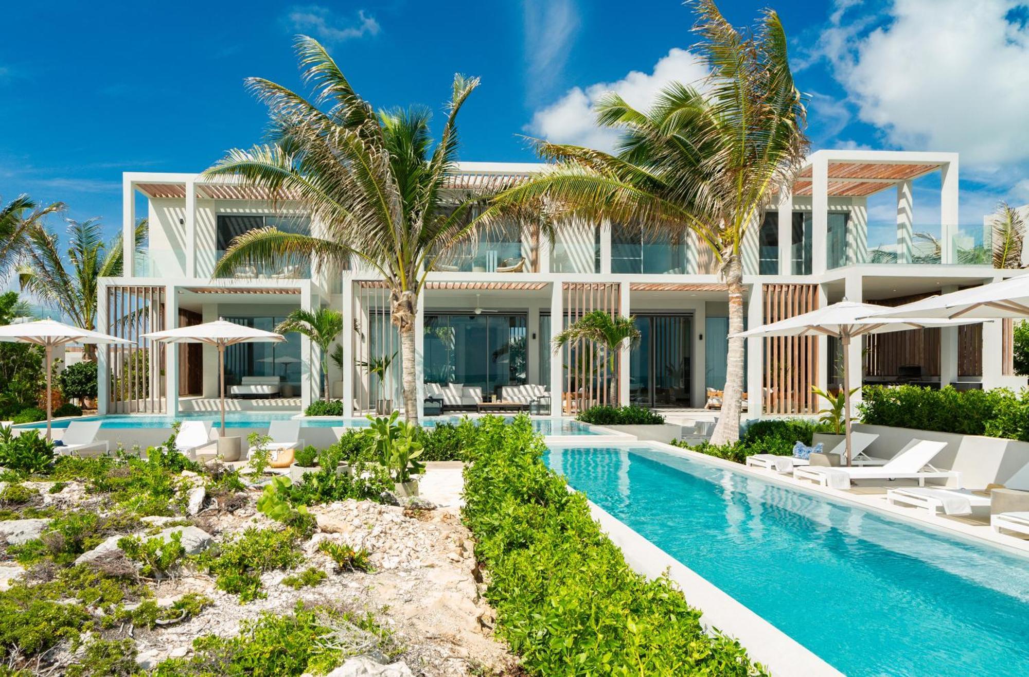 Resort South Bank 5*