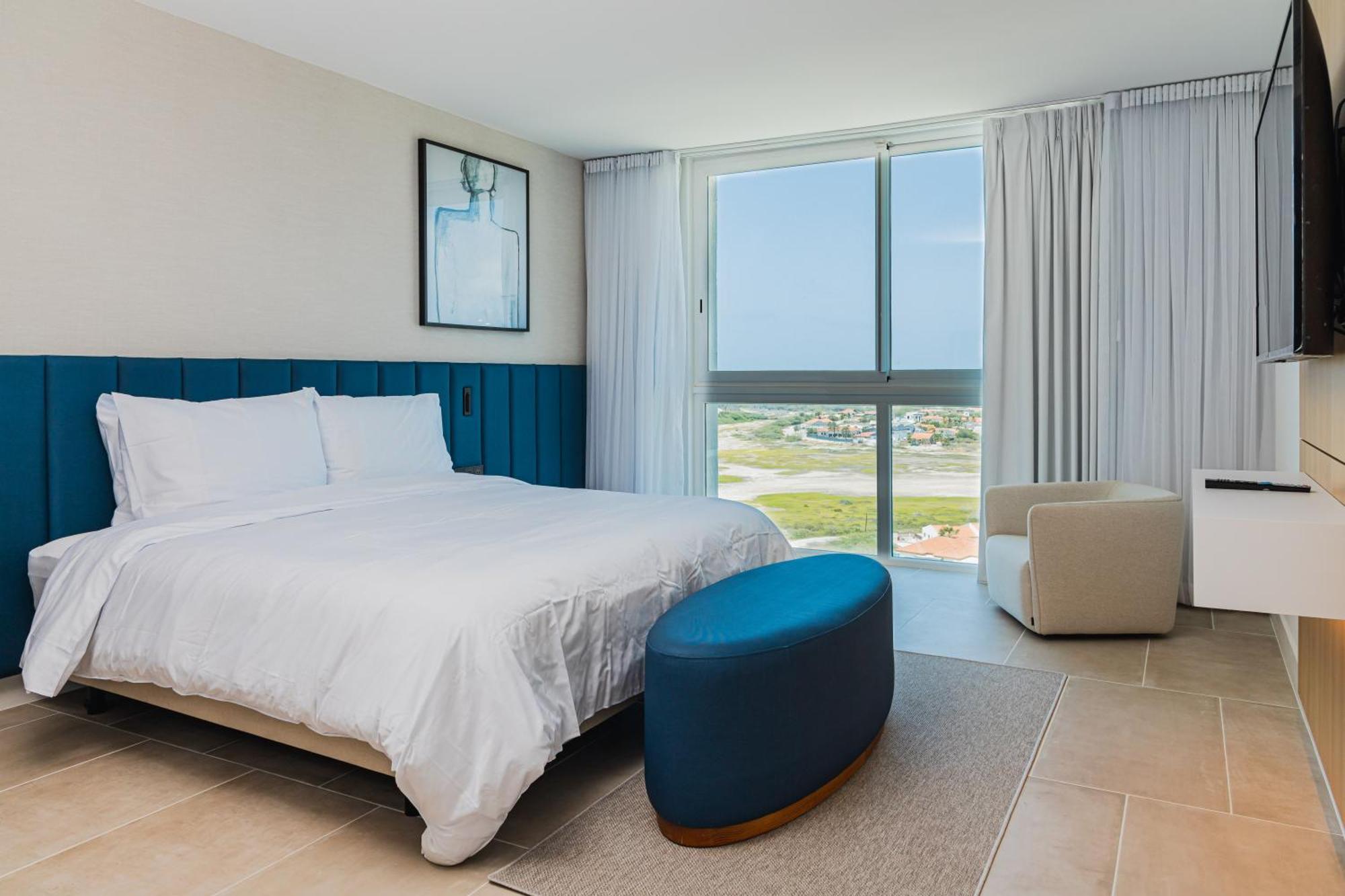 Radisson Blu Aruba 4*