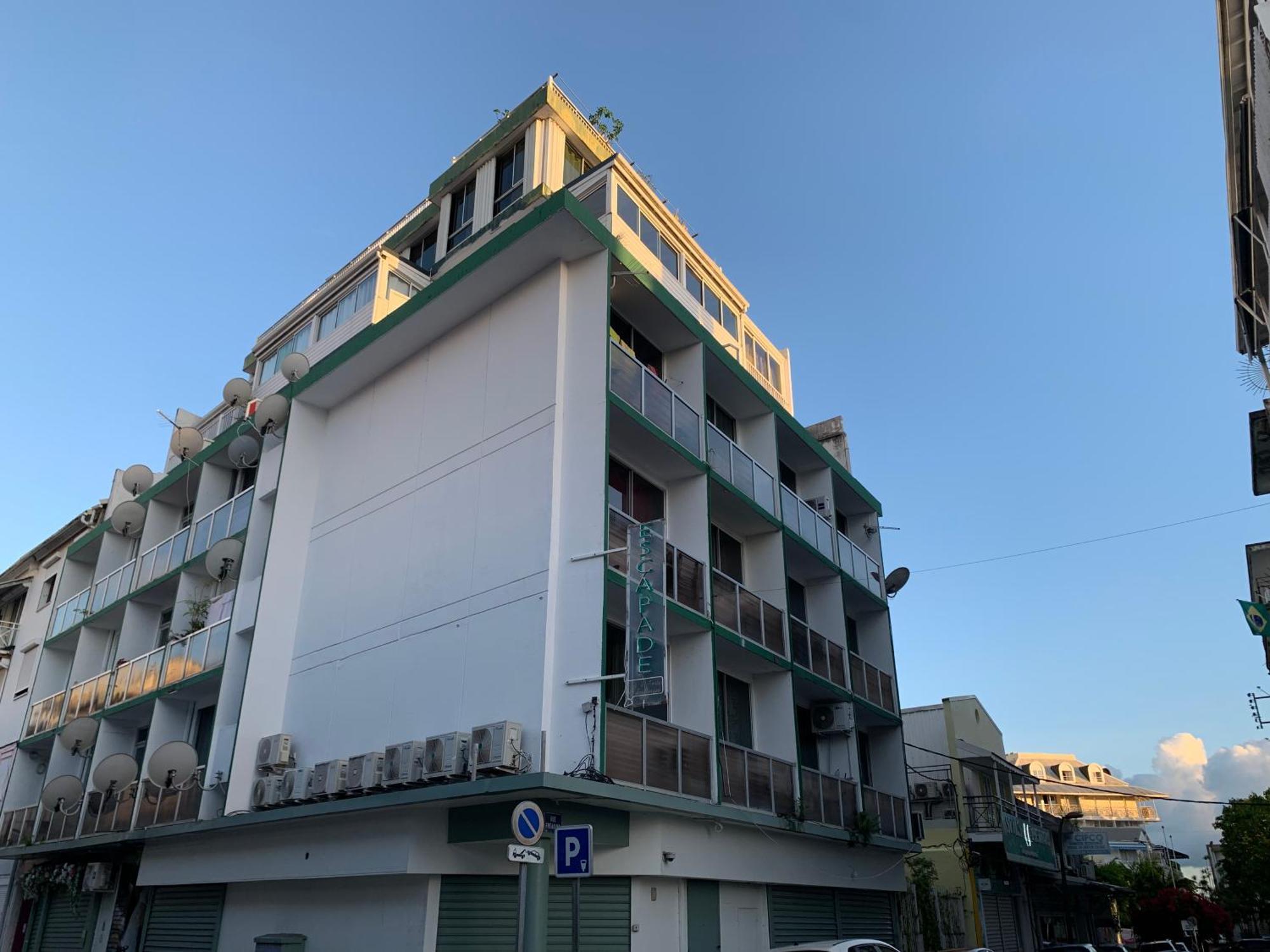 Penthouse Seaside 10 Min Port, Croisiere Et Aeroport Apartment *