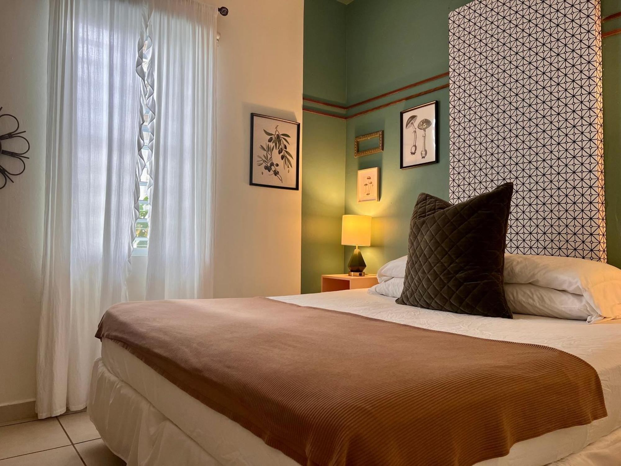 Sonsolea Guest house *