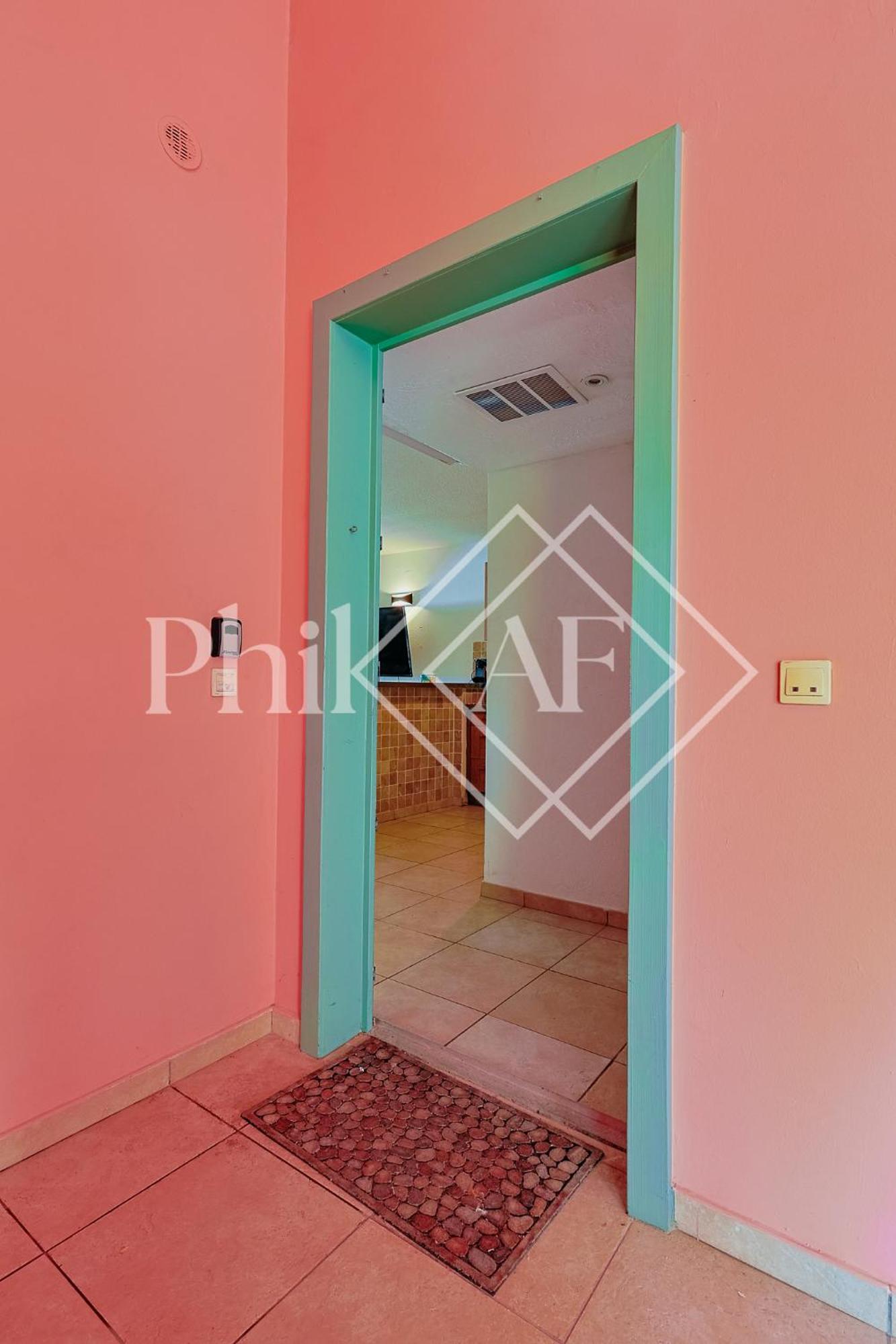 5 Bed-rooms Beach-front Duplex Of 189 M2 At Orient Colombier