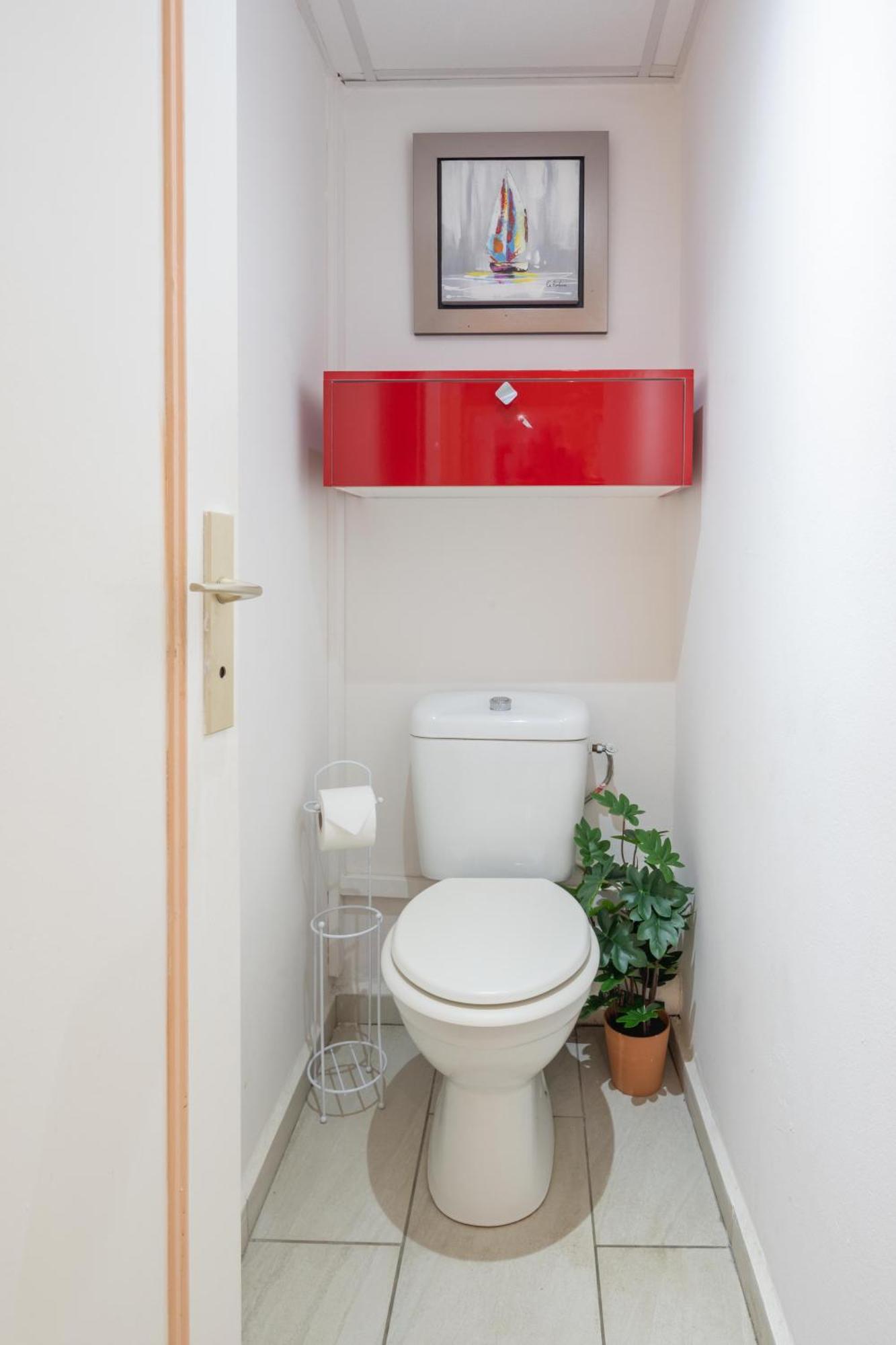 Apartment Bord De Tres Fonctionnel , Sur La & Vue Exceptionnelle