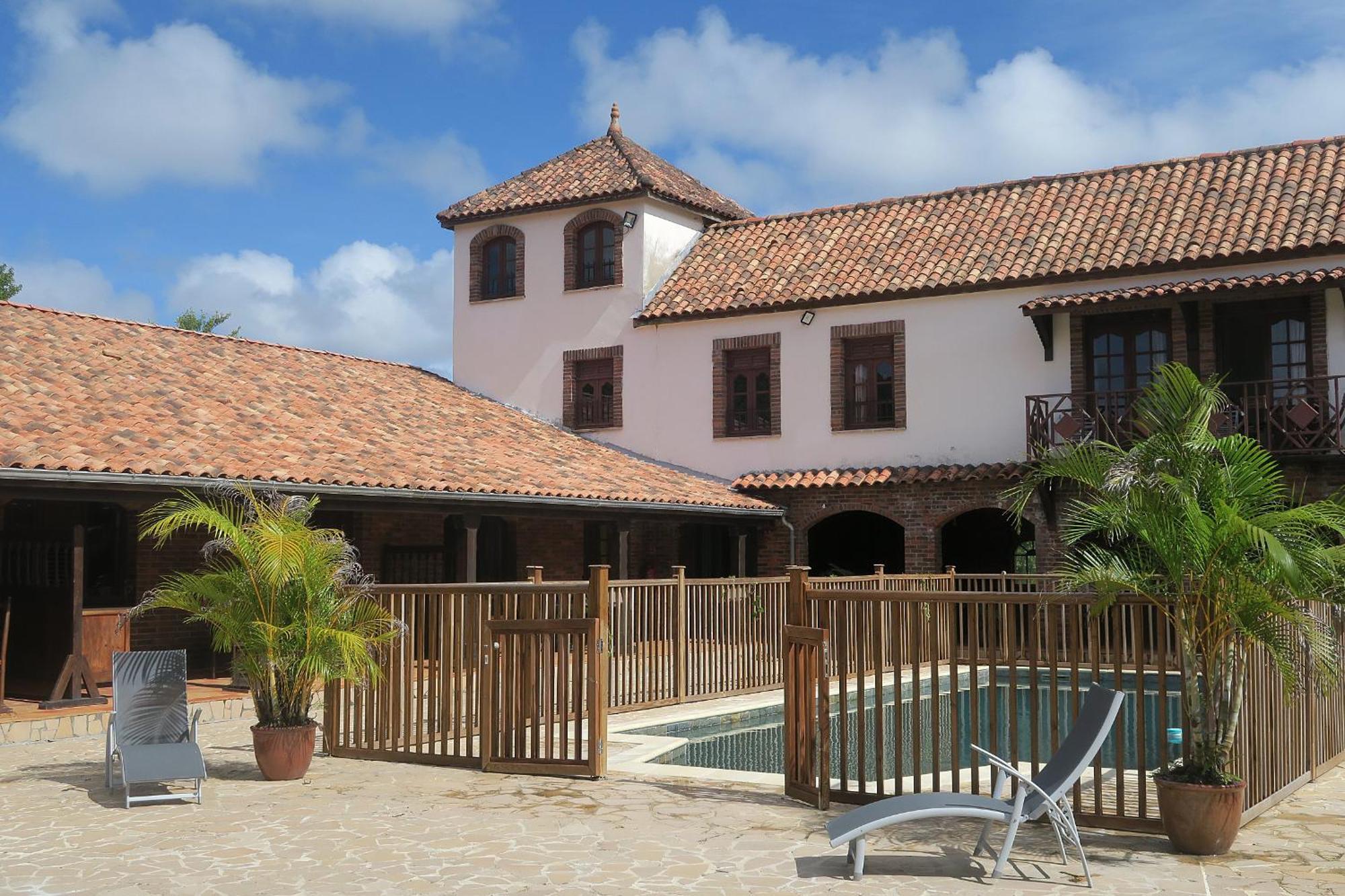 Domaine Du Chateau Apartment