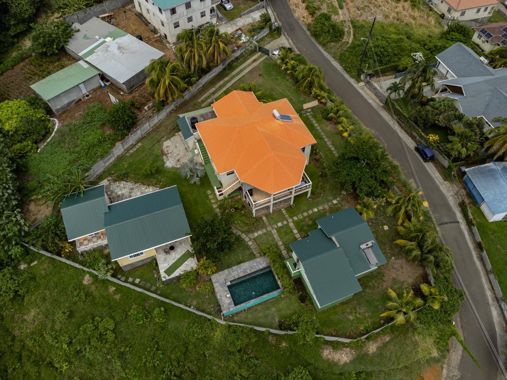 Apartment Waves Kingstown