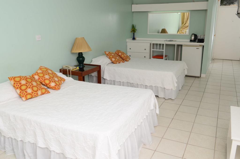 Anchorage Hotel, Whale Watch & Dive Center Guest house
