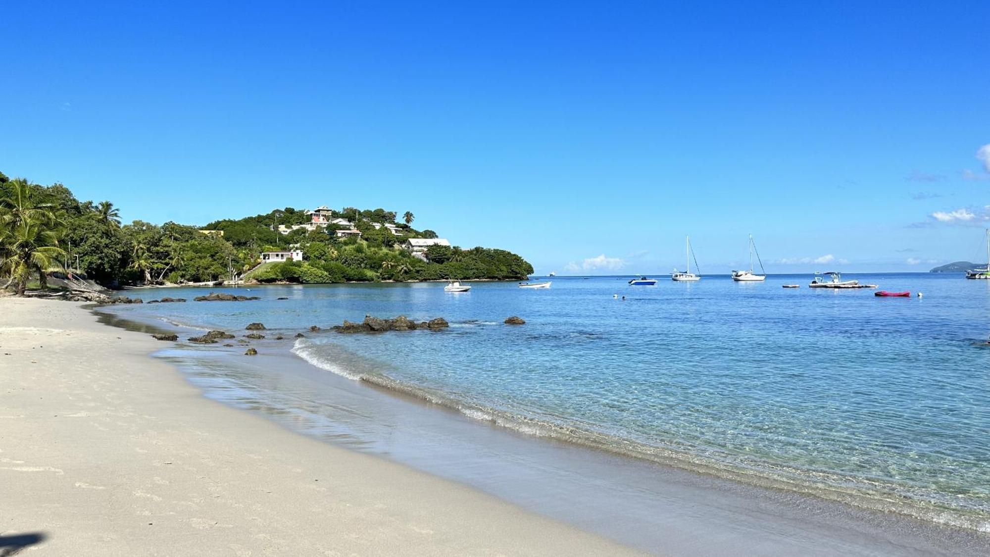 Atlantis, Magnifique T2, Vue Mer, Proche Plage, Anse Mitan Apartment Les Trois-Ilets