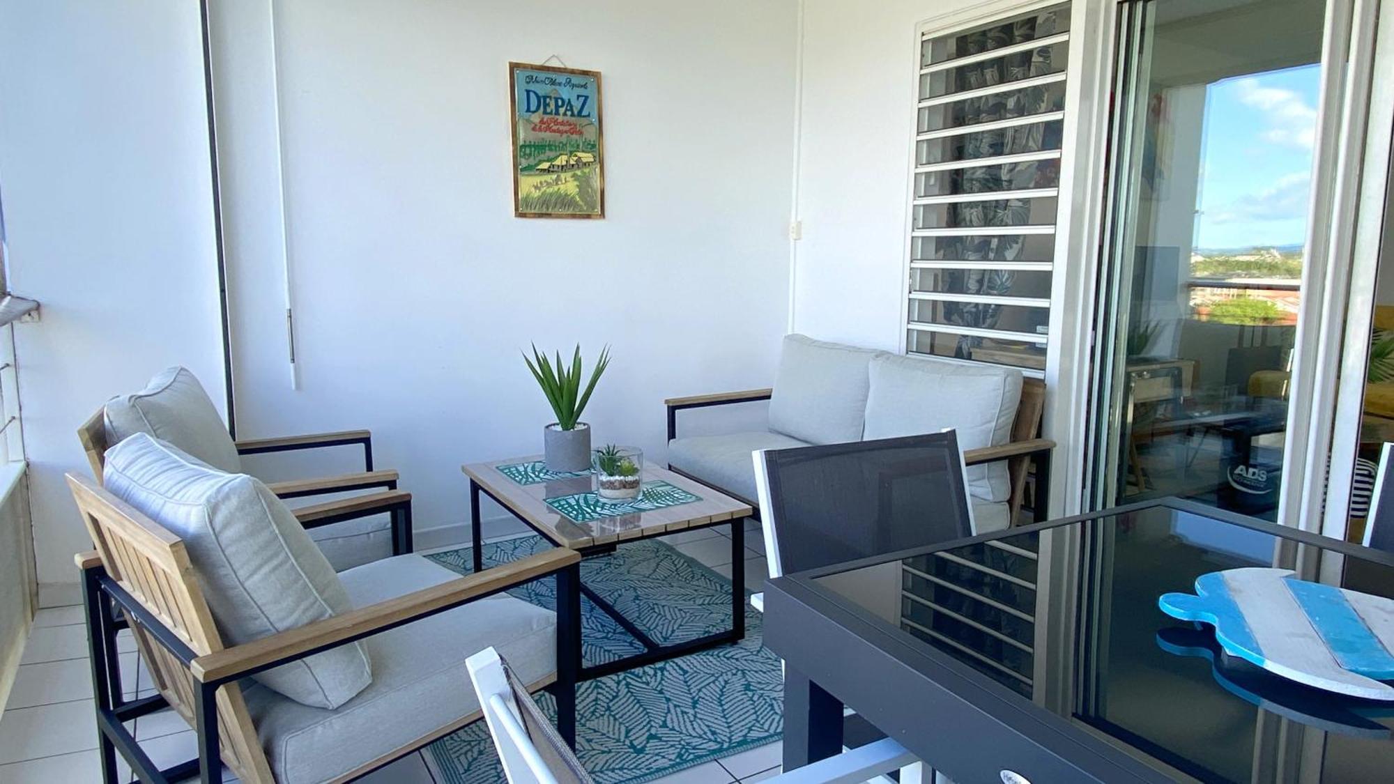 Apartment Atlantis, Magnifique T2, Vue Mer, Proche Plage, Anse Mitan Les Trois-Ilets