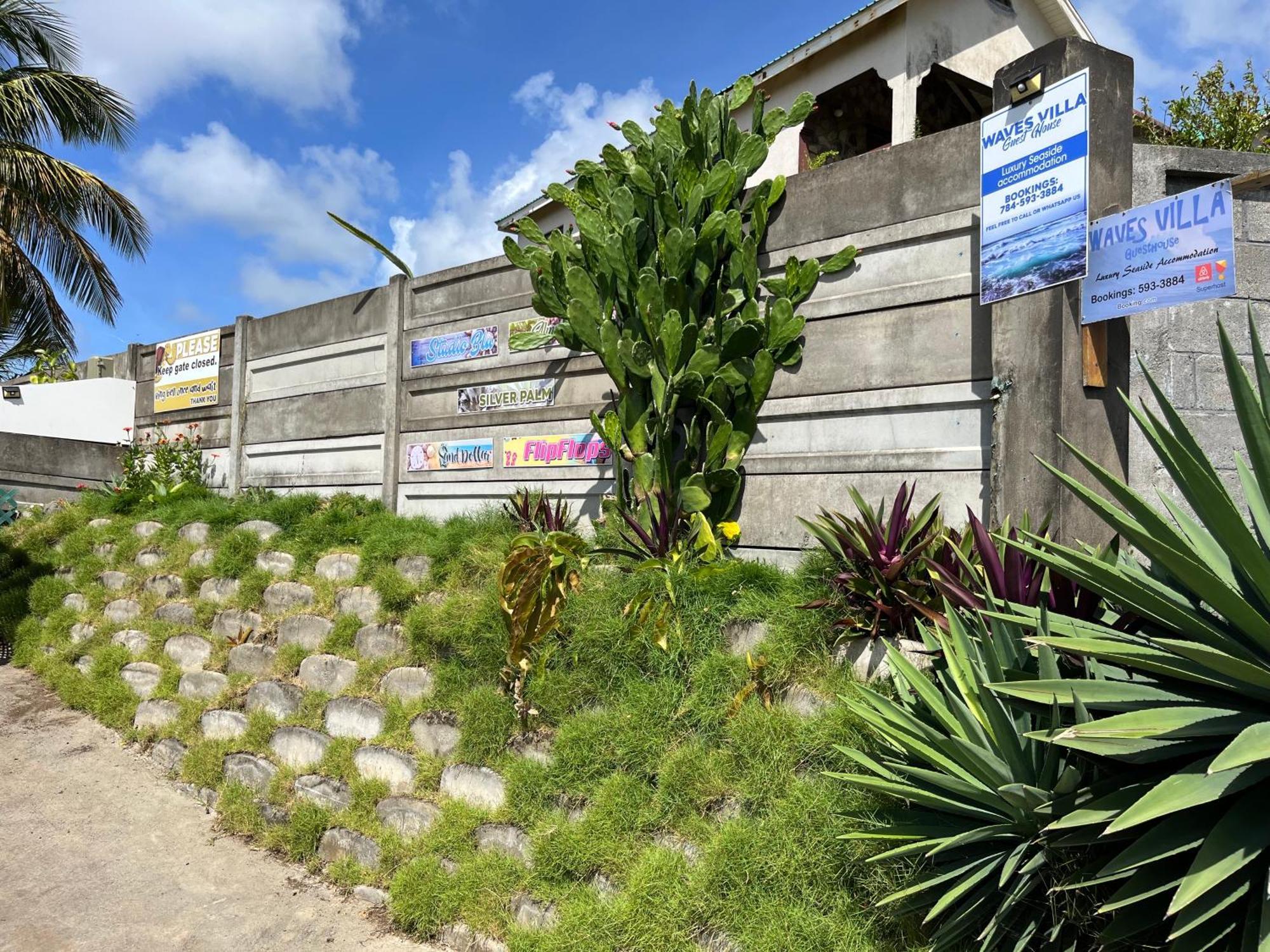 Waves Apartment Kingstown